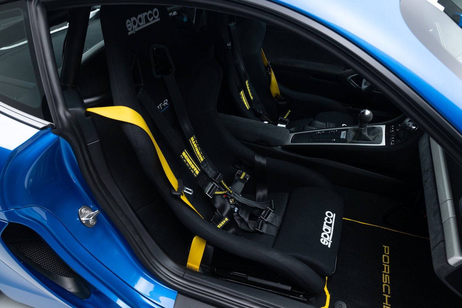 2016 Porsche Cayman GT4