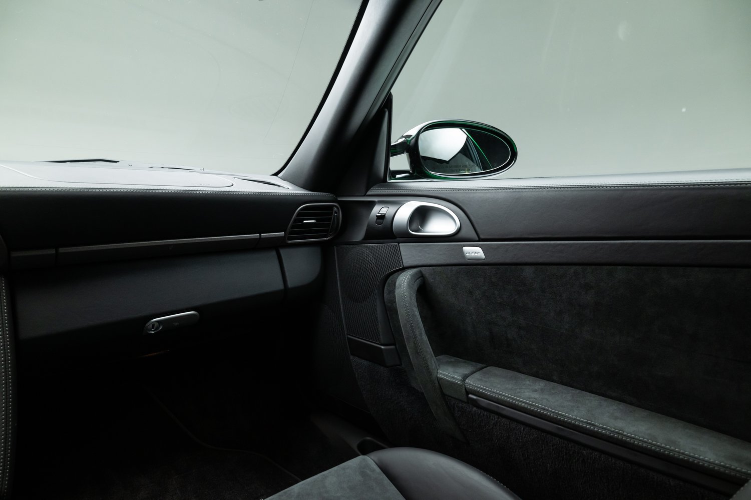 Time Capsule Porsche GT3 RS Achieves Record $498,000 Sale