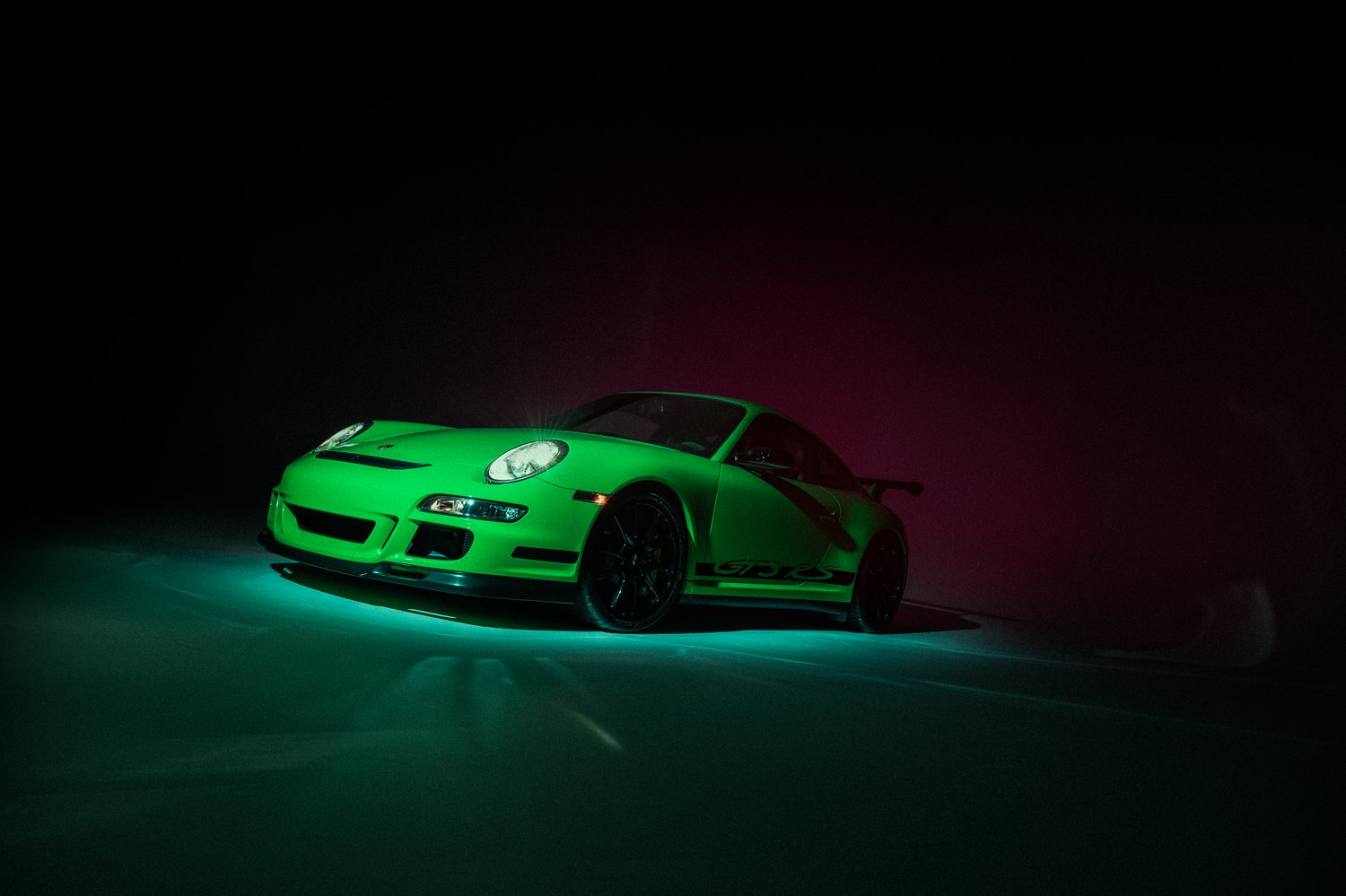 Time Capsule Porsche GT3 RS Achieves Record $498,000 Sale