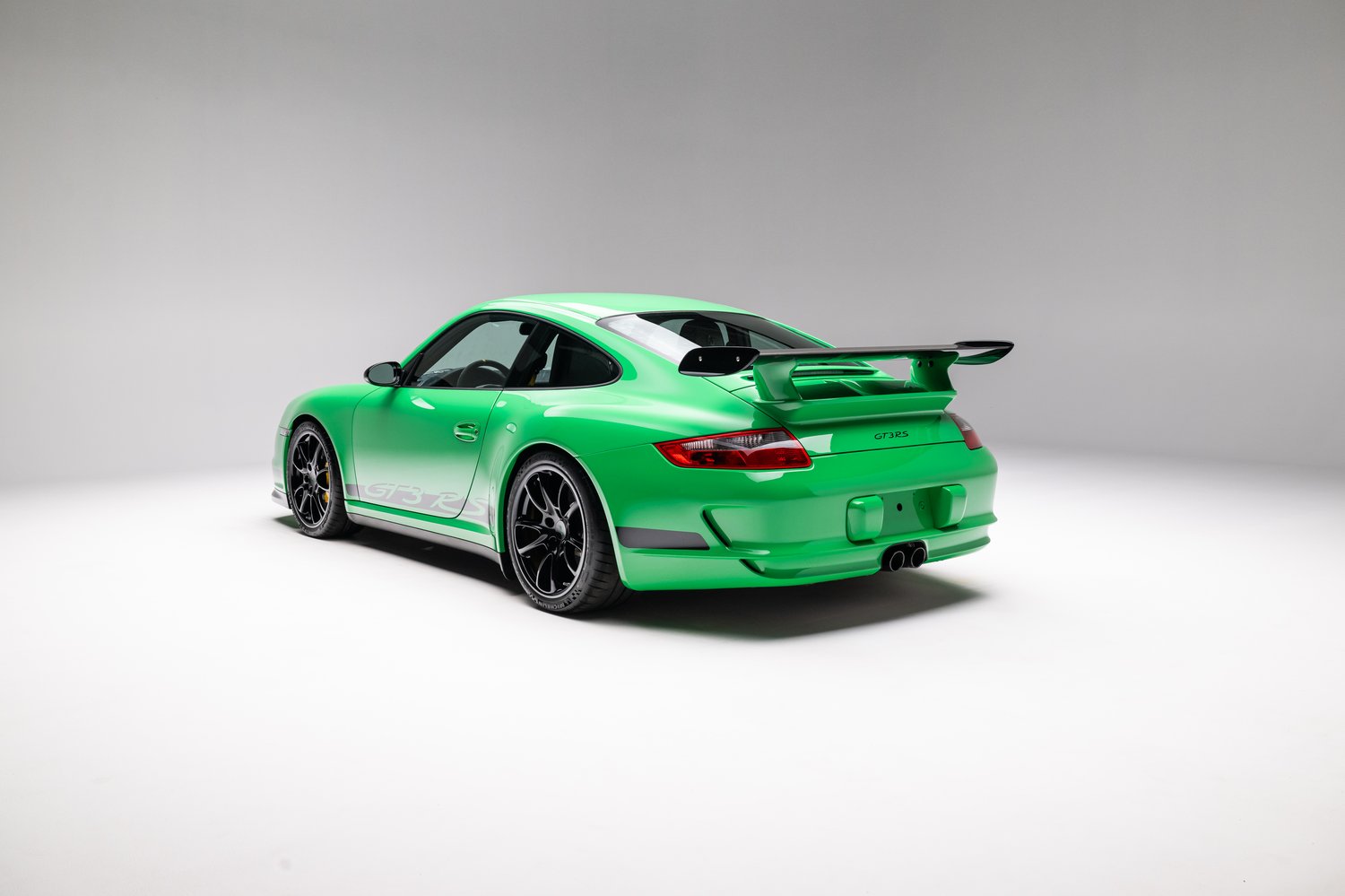 Time Capsule Porsche GT3 RS Achieves Record $498,000 Sale