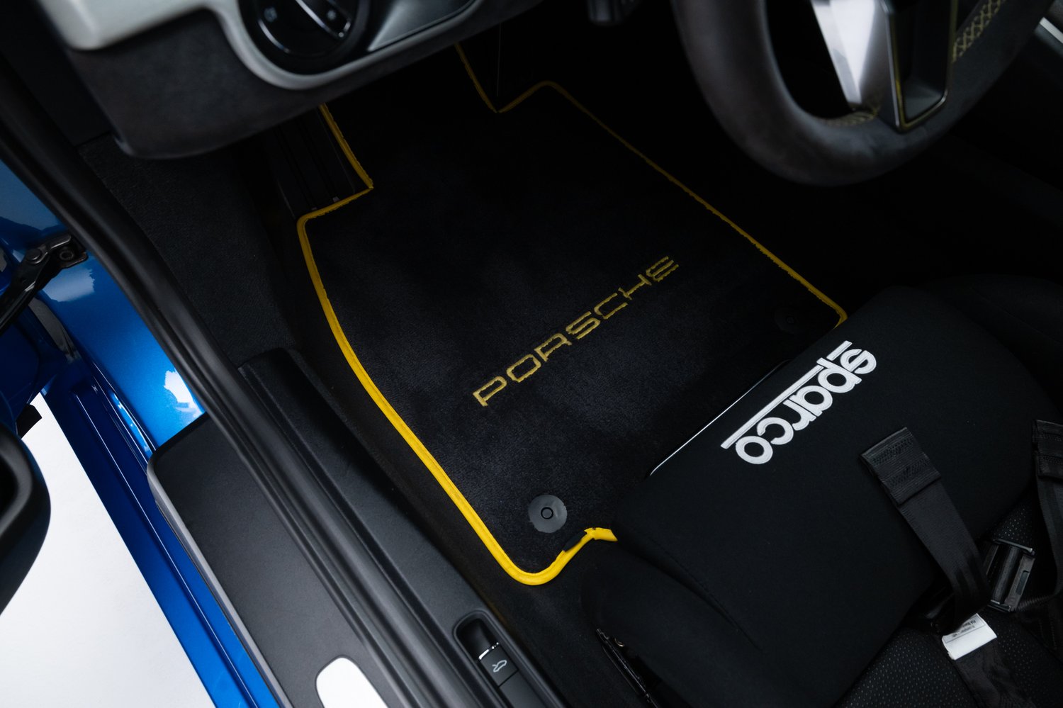 2016 Porsche Cayman GT4