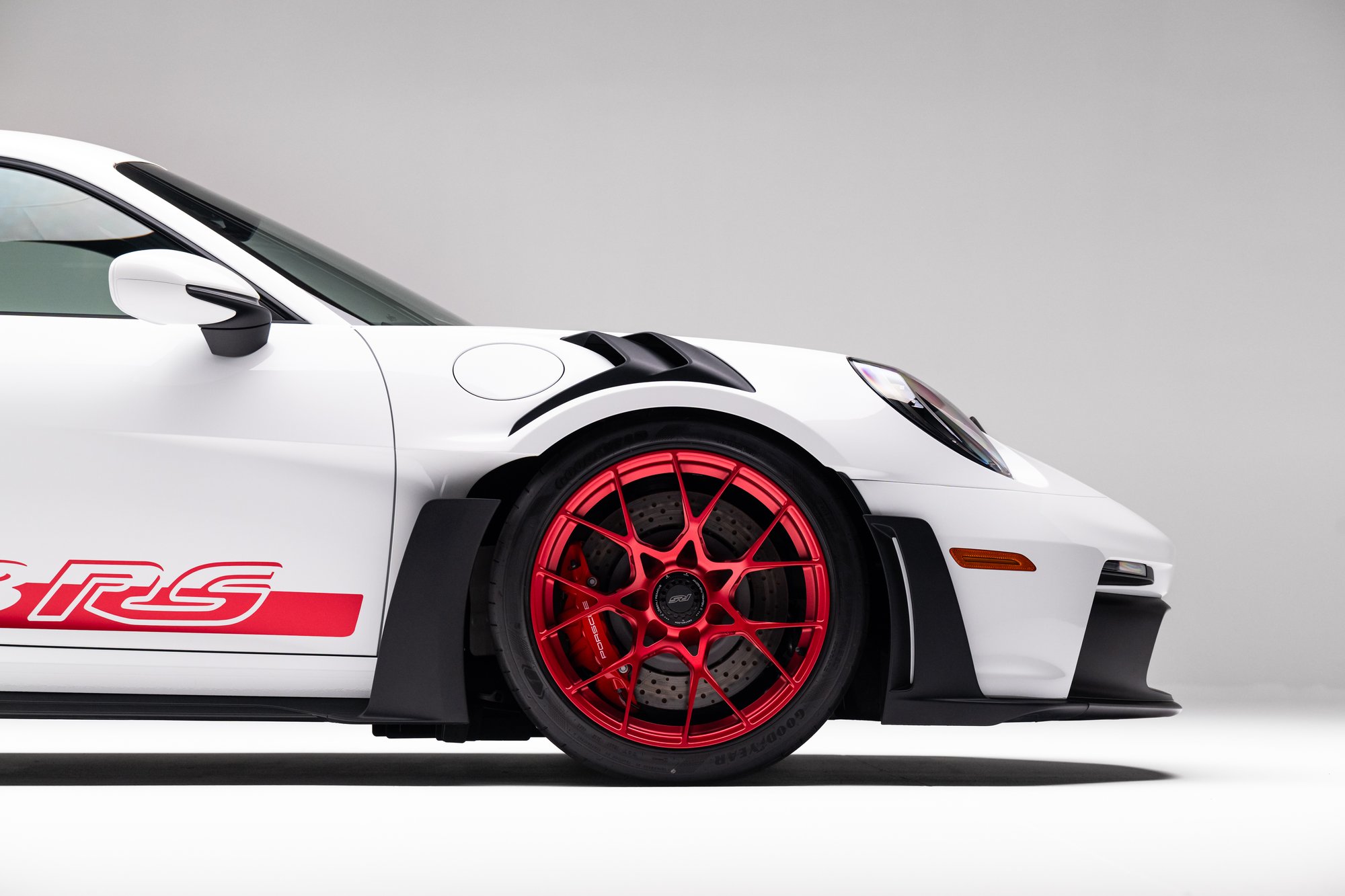 406-Mile 2023 Porsche 911 GT3 RS Sells for $367,786 on Bring a Trailer