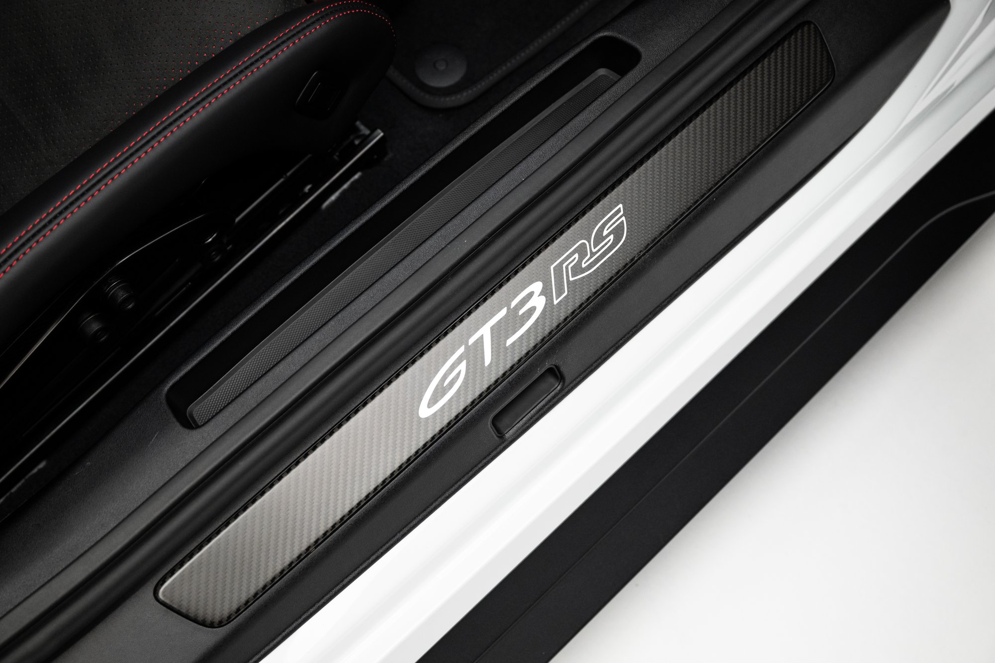 406-Mile 2023 Porsche 911 GT3 RS Sells for $367,786 on Bring a Trailer