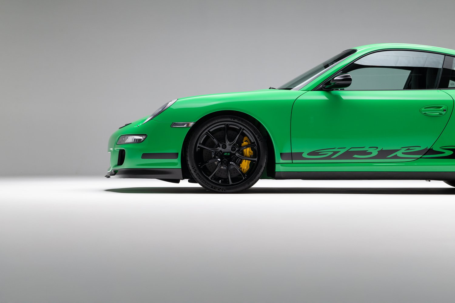 Time Capsule Porsche GT3 RS Achieves Record $498,000 Sale