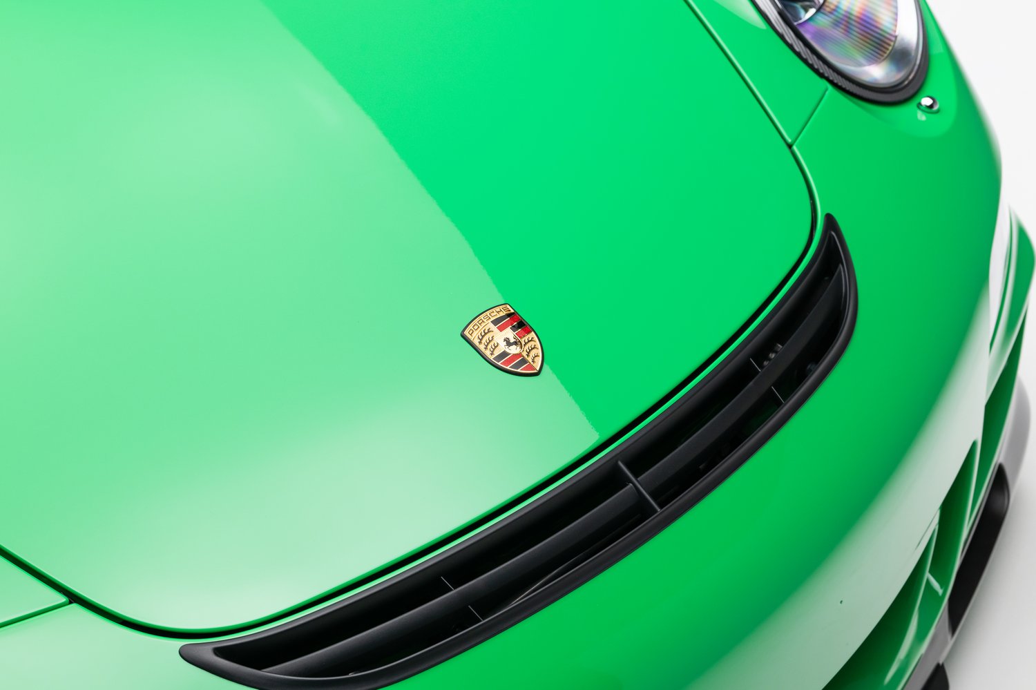 Time Capsule Porsche GT3 RS Achieves Record $498,000 Sale