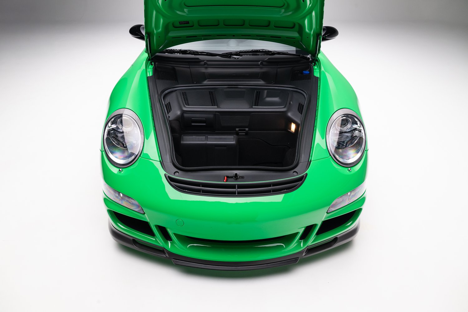 Time Capsule Porsche GT3 RS Achieves Record $498,000 Sale