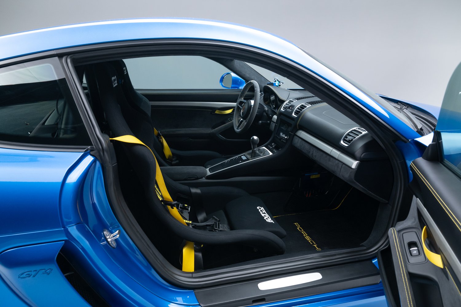 2016 Porsche Cayman GT4