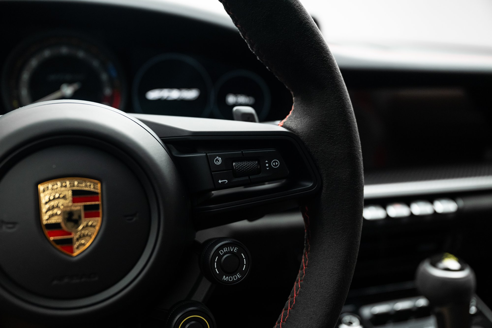 406-Mile 2023 Porsche 911 GT3 RS Sells for $367,786 on Bring a Trailer