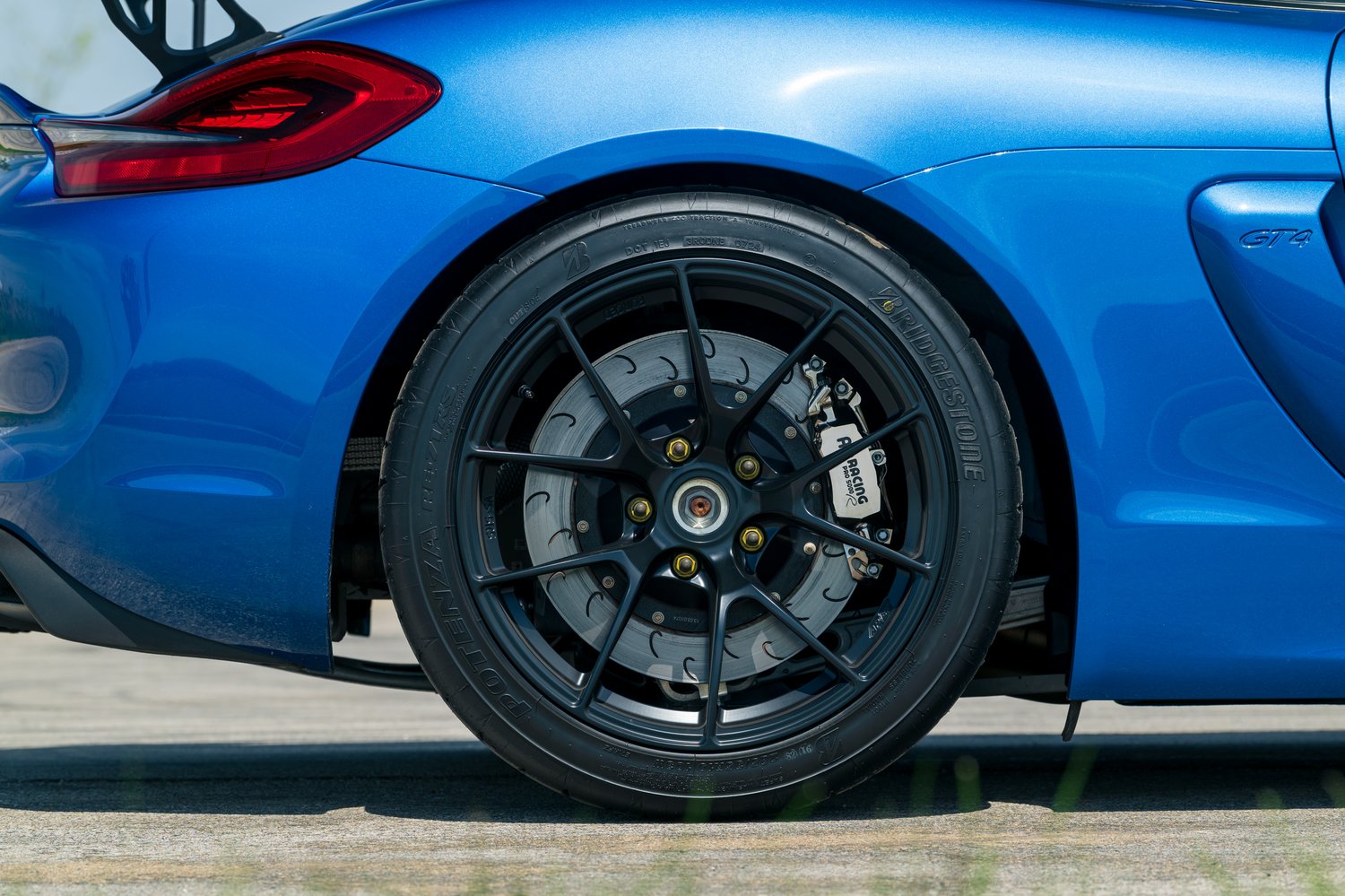 2016 Porsche Cayman GT4