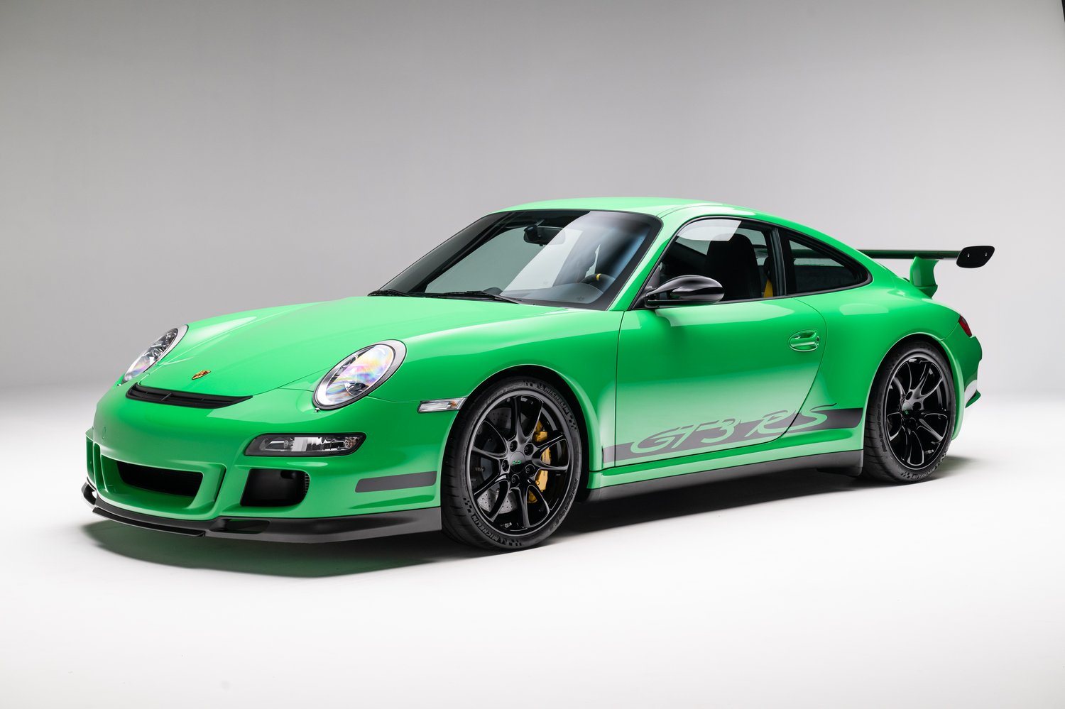 Time Capsule Porsche GT3 RS Achieves Record $498,000 Sale