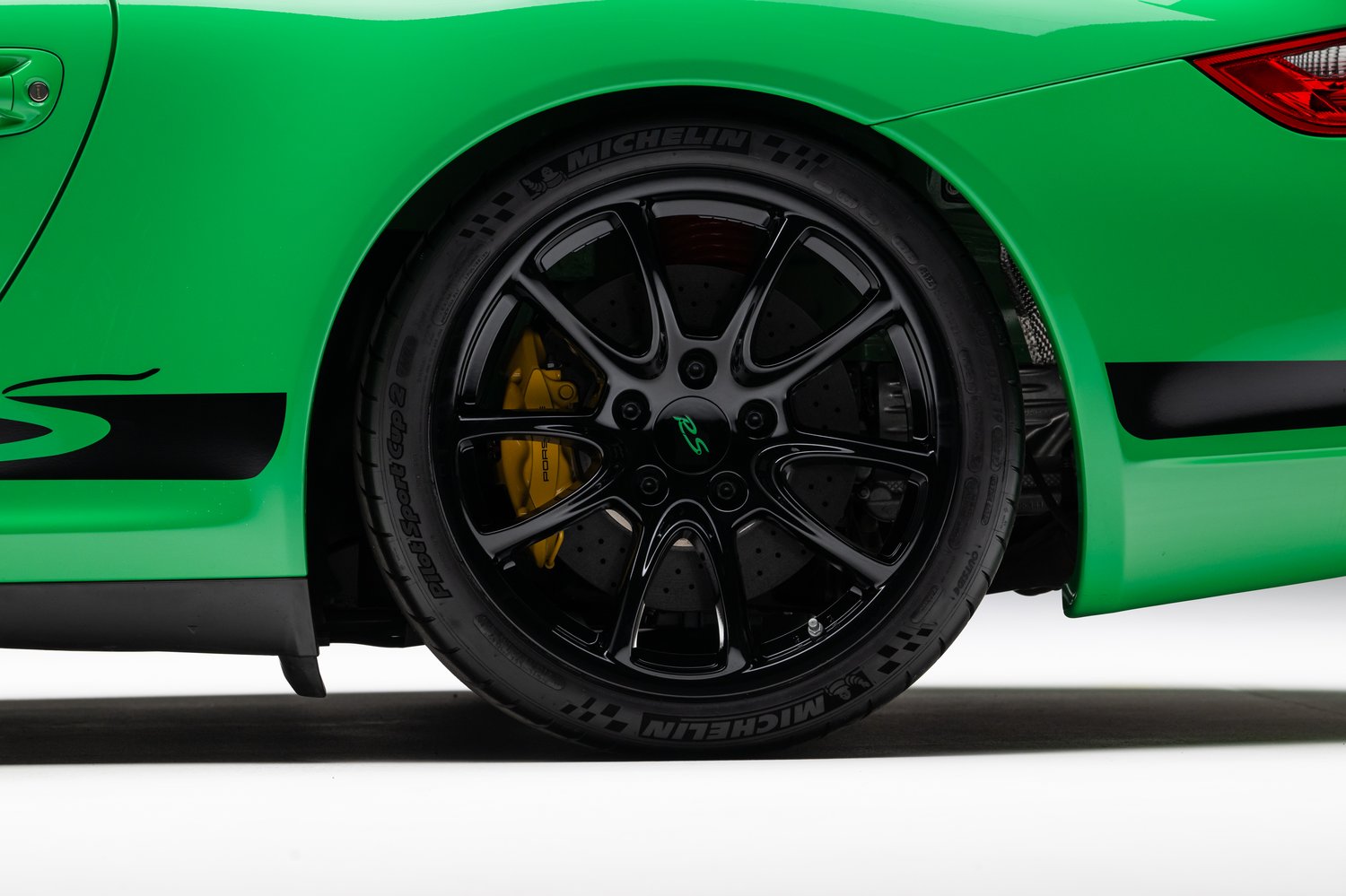 Time Capsule Porsche GT3 RS Achieves Record $498,000 Sale