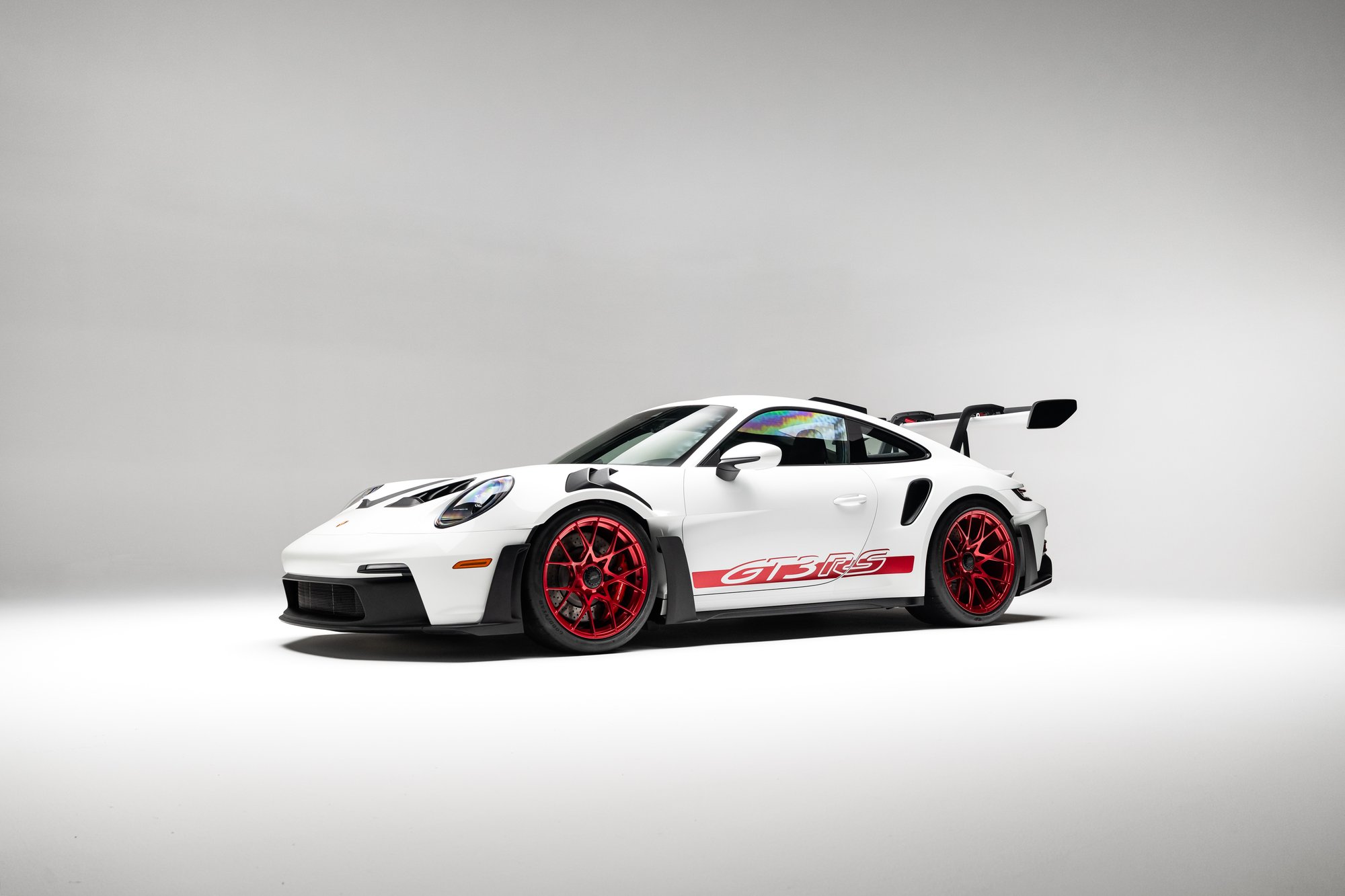 406-Mile 2023 Porsche 911 GT3 RS Sells for $367,786 on Bring a Trailer