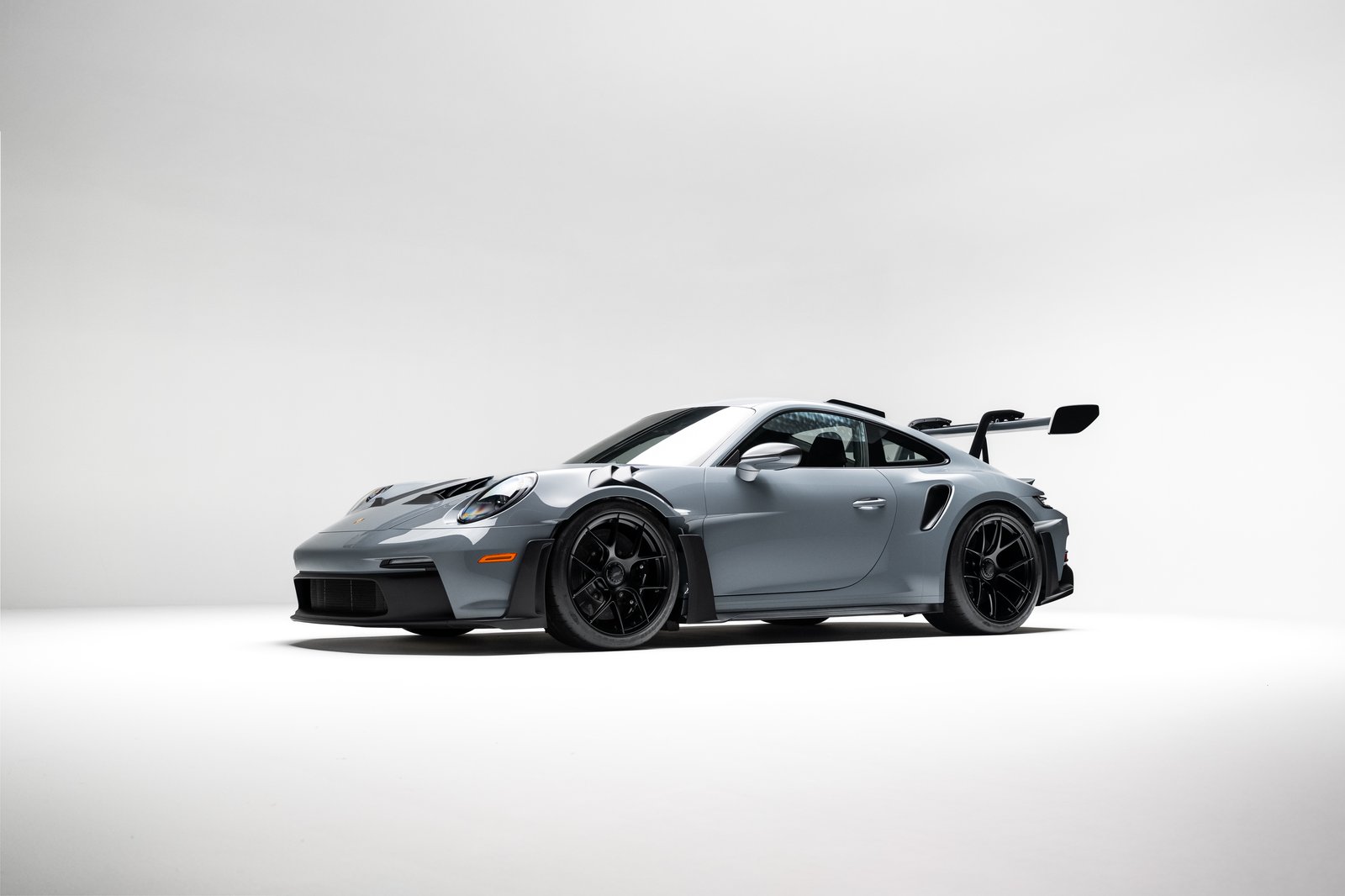 19DSC_4325-2025 Porsche 911 GT3RS - Arctic Gray Web-.jpg