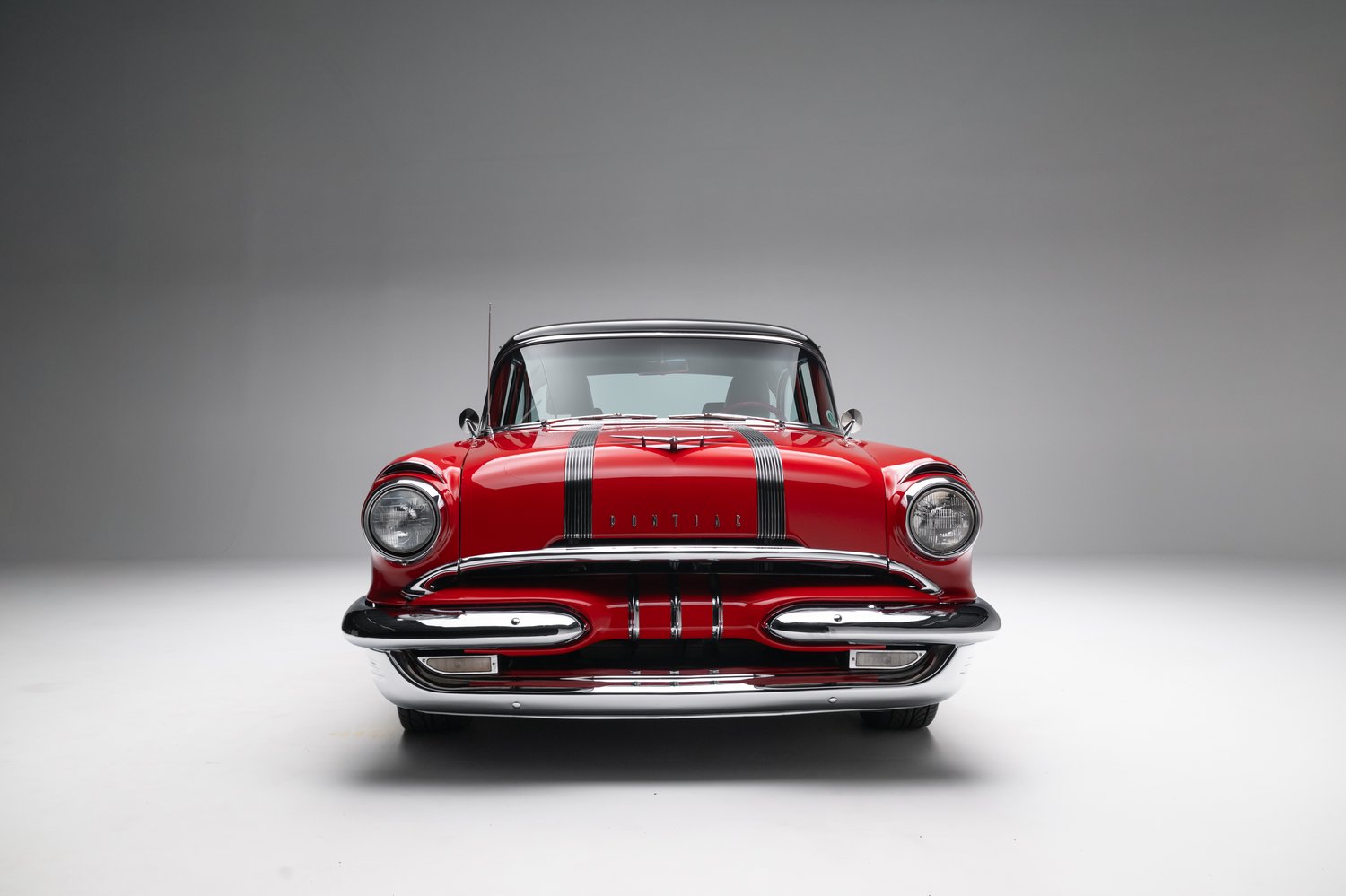 Restomod 1955 Pontiac Chieftain Sells for $35,550 on Bring a Trailer