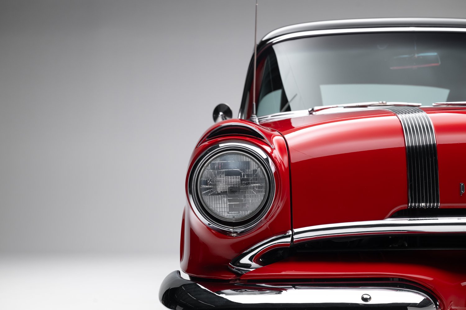 Restomod 1955 Pontiac Chieftain Sells for $35,550 on Bring a Trailer