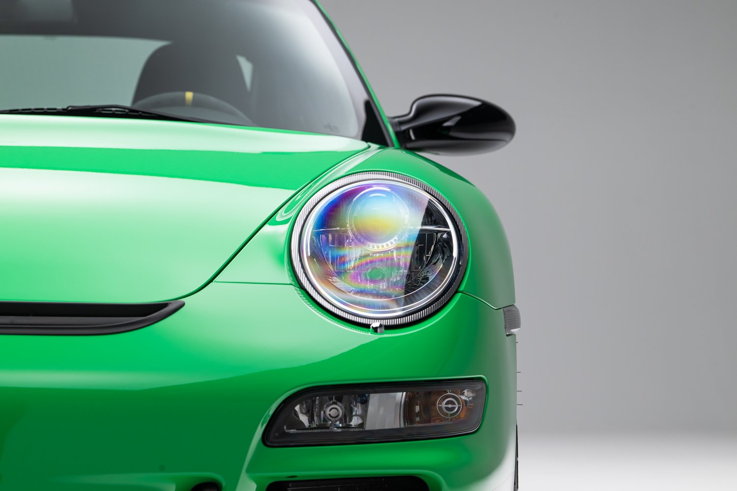 Time Capsule Porsche GT3 RS Achieves Record $498,000 Sale