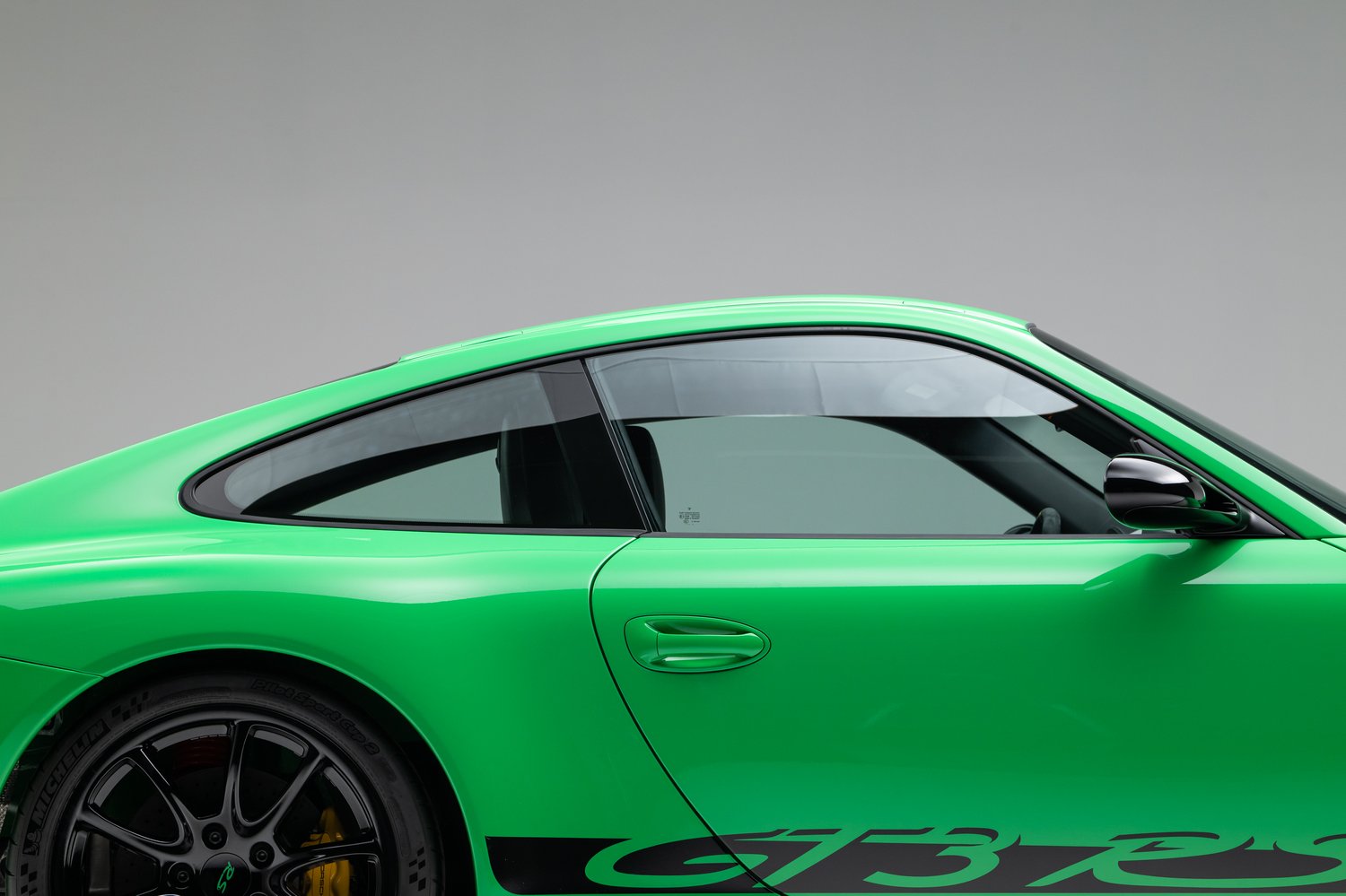 Time Capsule Porsche GT3 RS Achieves Record $498,000 Sale
