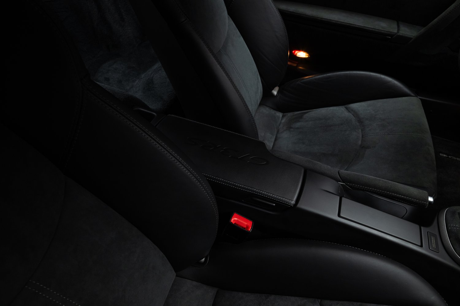 Time Capsule Porsche GT3 RS Achieves Record $498,000 Sale