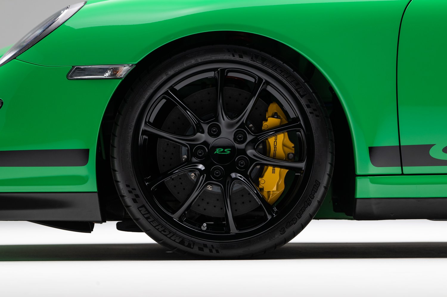 Time Capsule Porsche GT3 RS Achieves Record $498,000 Sale