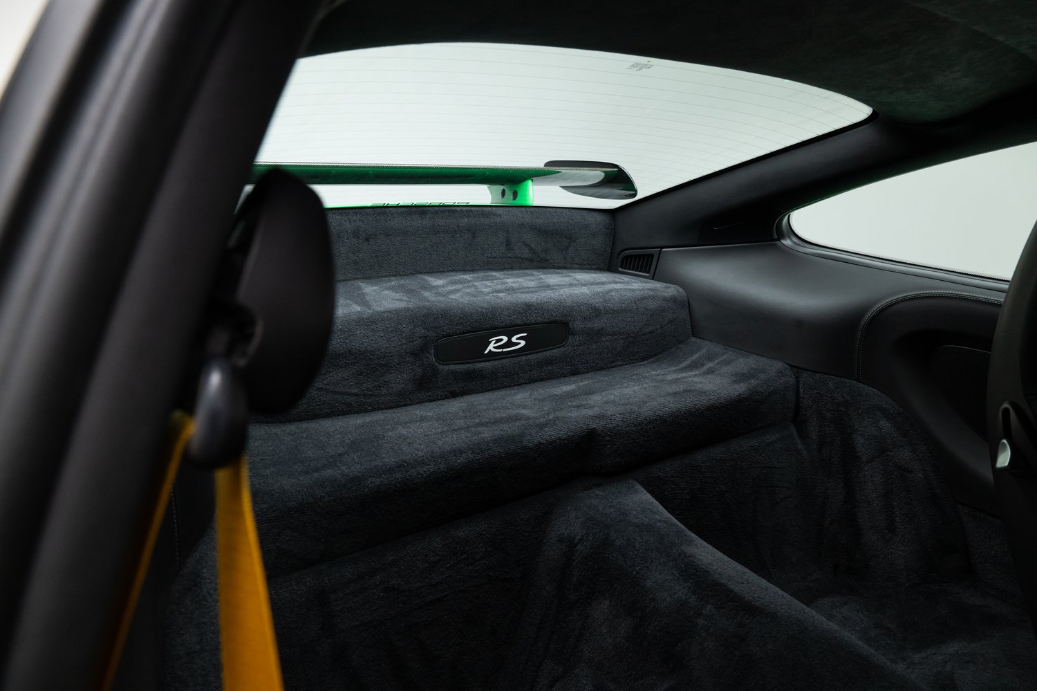 Time Capsule Porsche GT3 RS Achieves Record $498,000 Sale