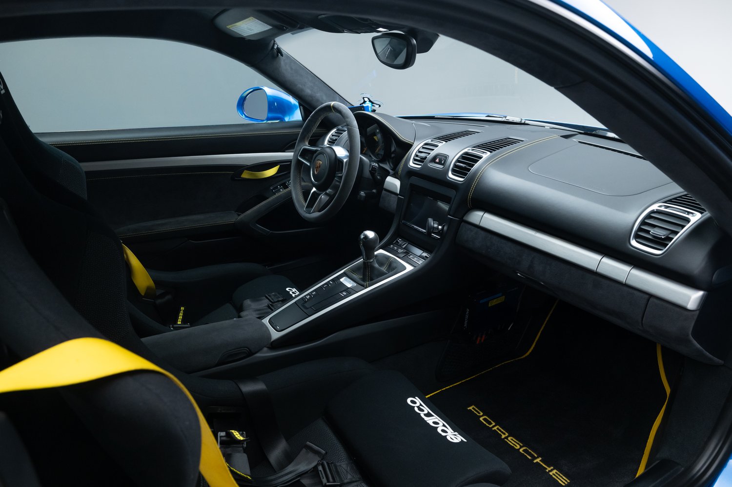 2016 Porsche Cayman GT4