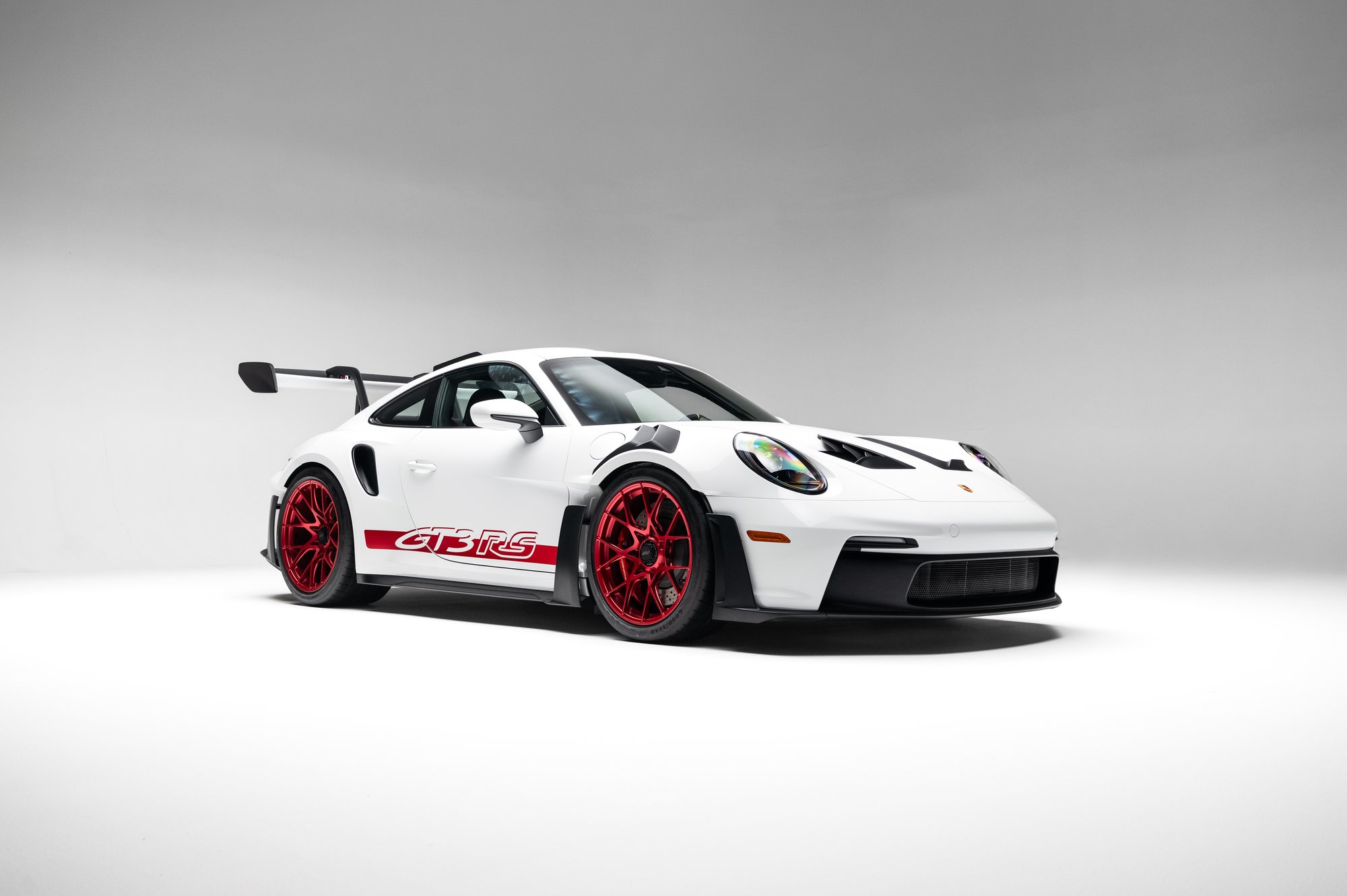 406-Mile 2023 Porsche 911 GT3 RS Sells for $367,786 on Bring a Trailer