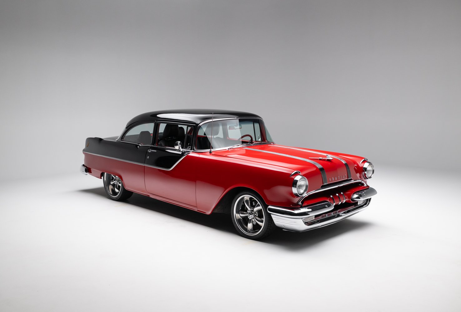 Restomod 1955 Pontiac Chieftain Sells for $35,550 on Bring a Trailer