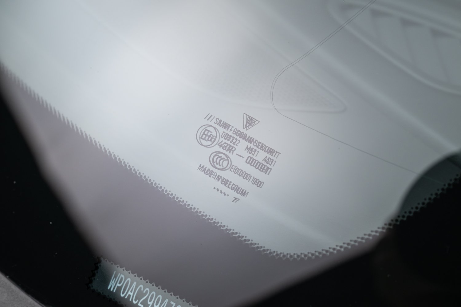 Time Capsule Porsche GT3 RS Achieves Record $498,000 Sale