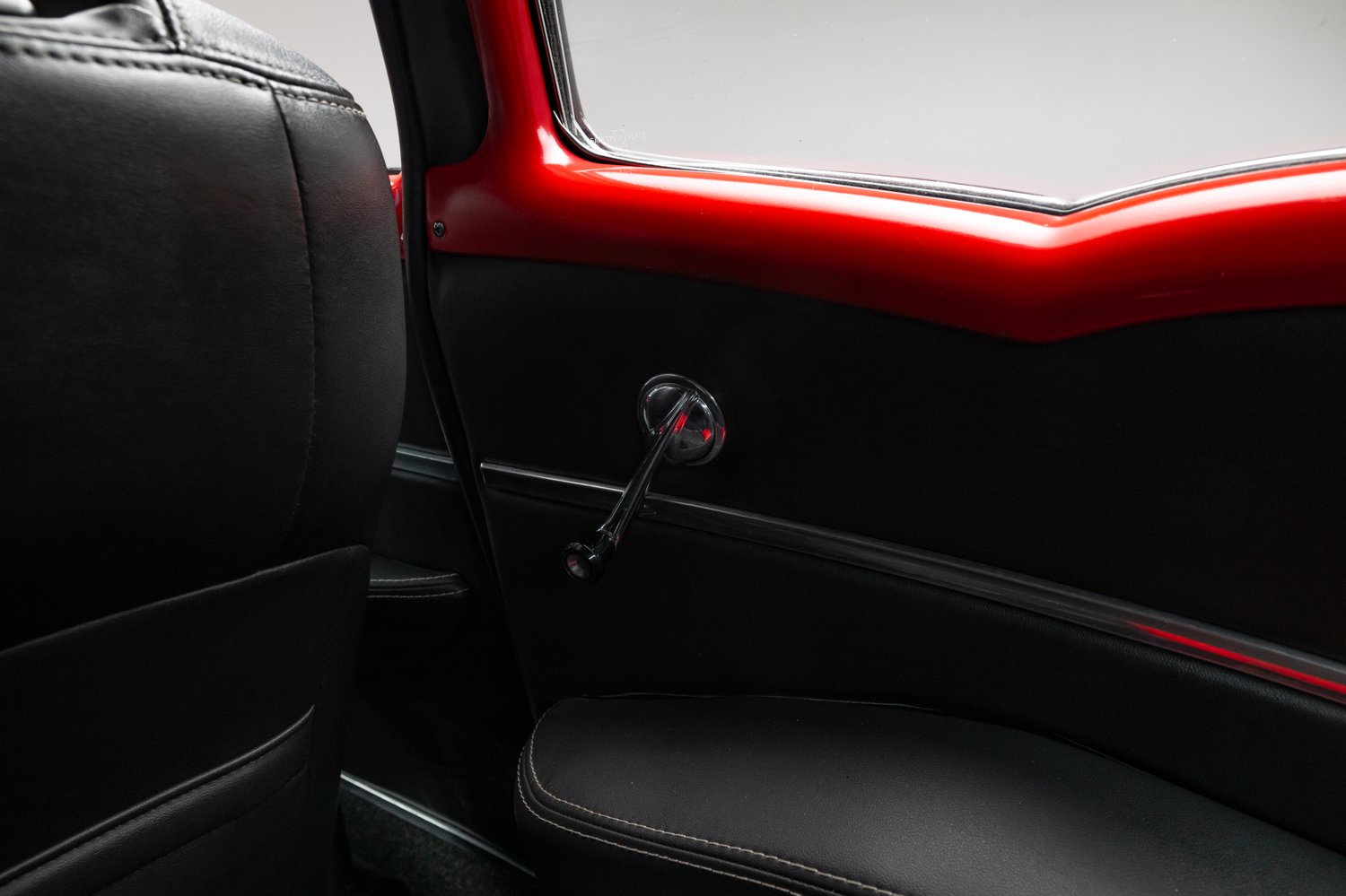 Restomod 1955 Pontiac Chieftain Sells for $35,550 on Bring a Trailer