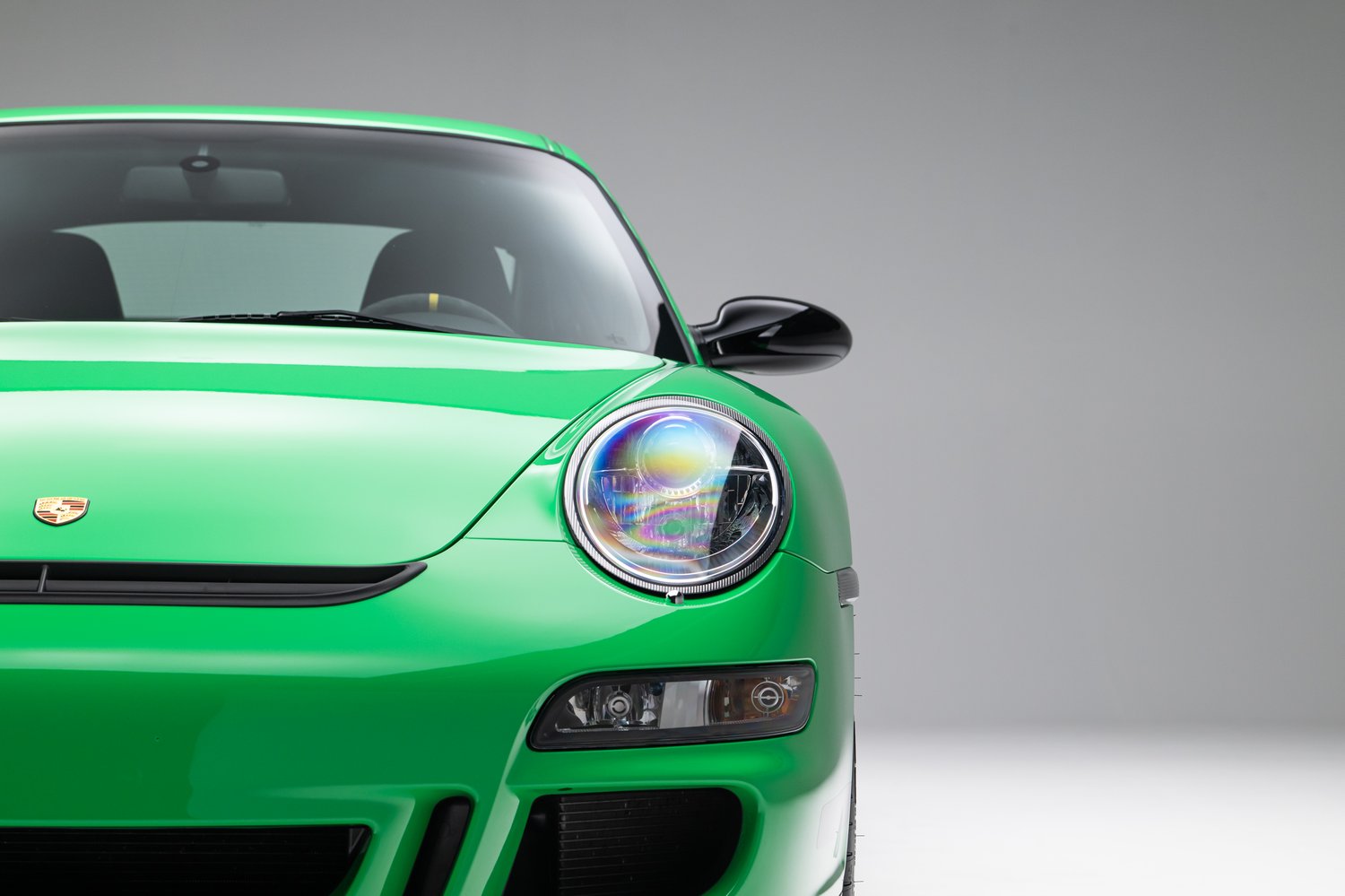 Time Capsule Porsche GT3 RS Achieves Record $498,000 Sale