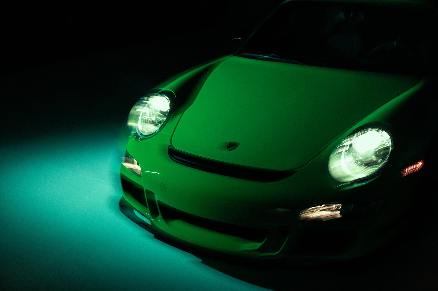 Time Capsule Porsche GT3 RS Achieves Record $498,000 Sale