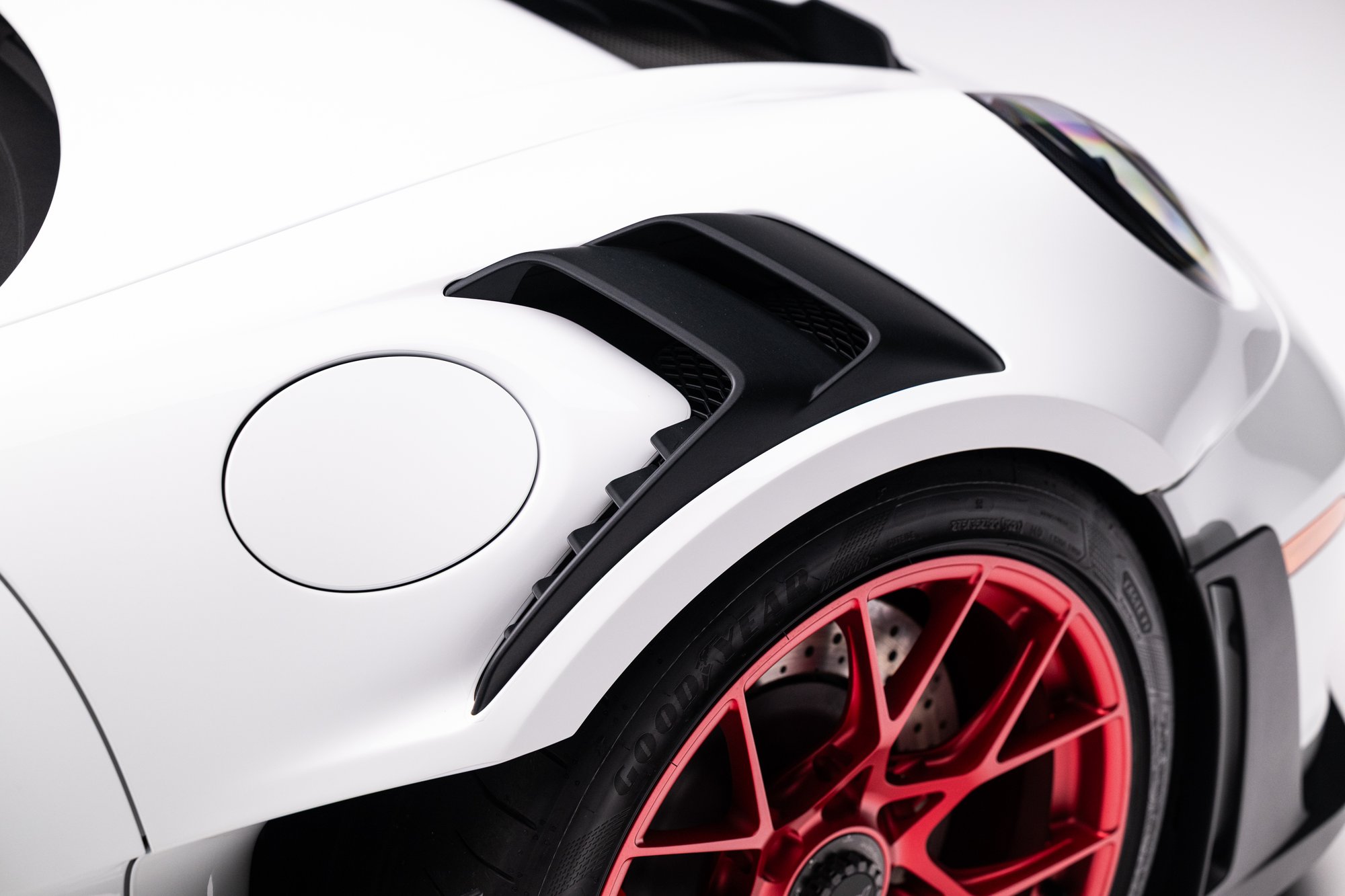 406-Mile 2023 Porsche 911 GT3 RS Sells for $367,786 on Bring a Trailer