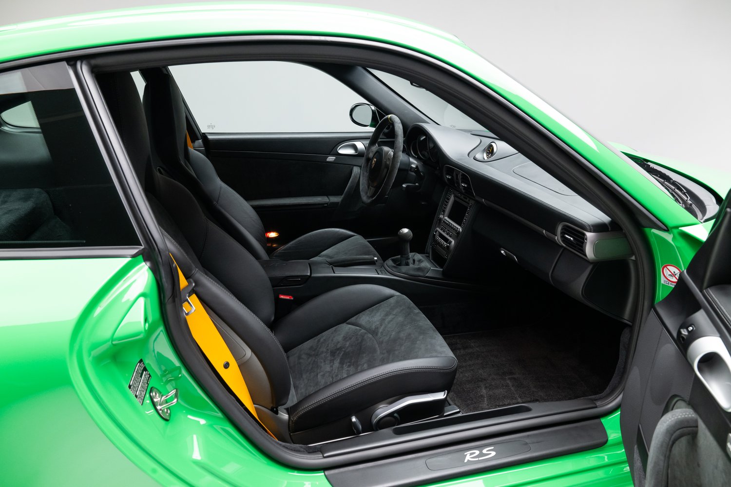 Time Capsule Porsche GT3 RS Achieves Record $498,000 Sale