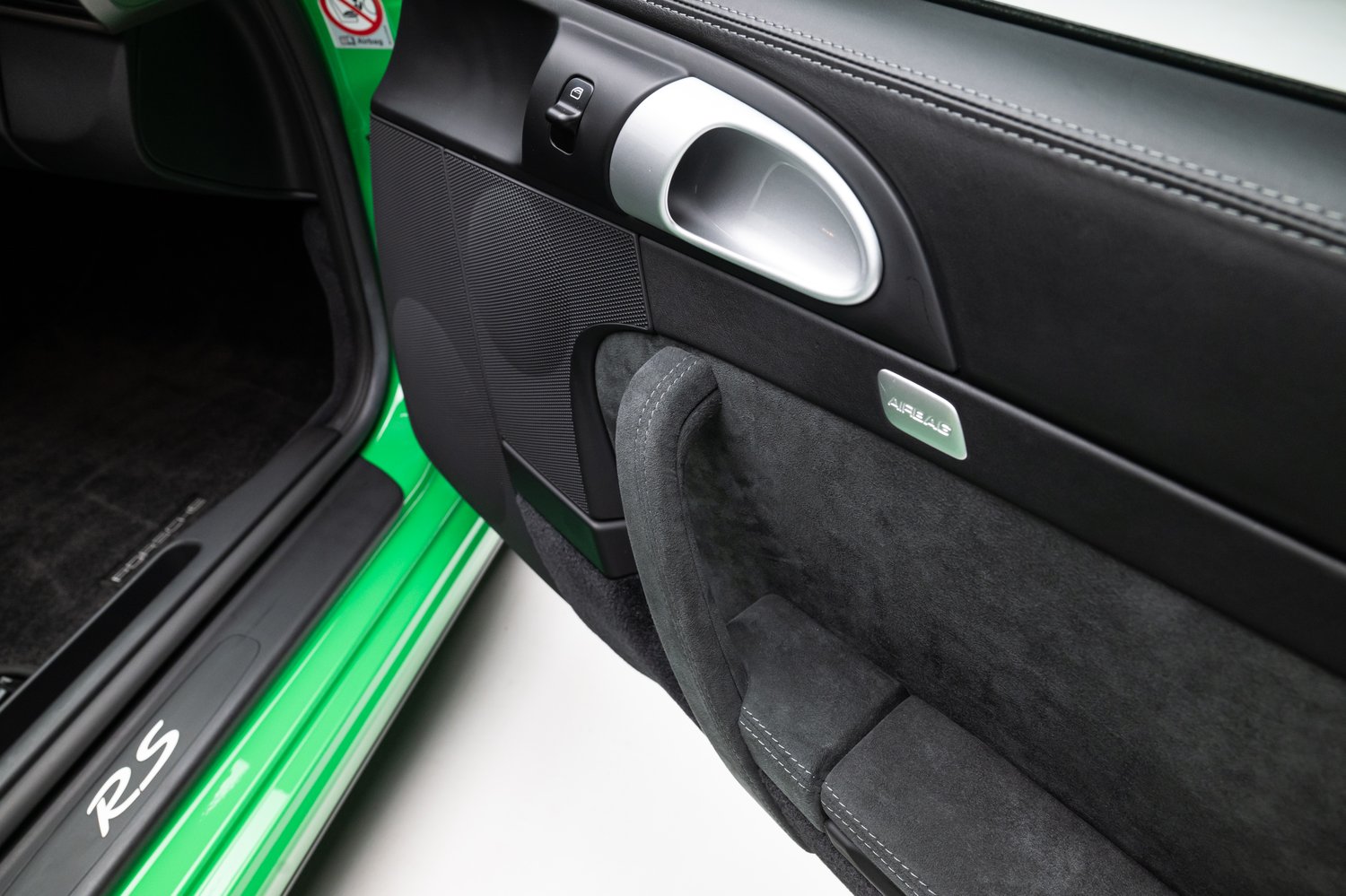 Time Capsule Porsche GT3 RS Achieves Record $498,000 Sale