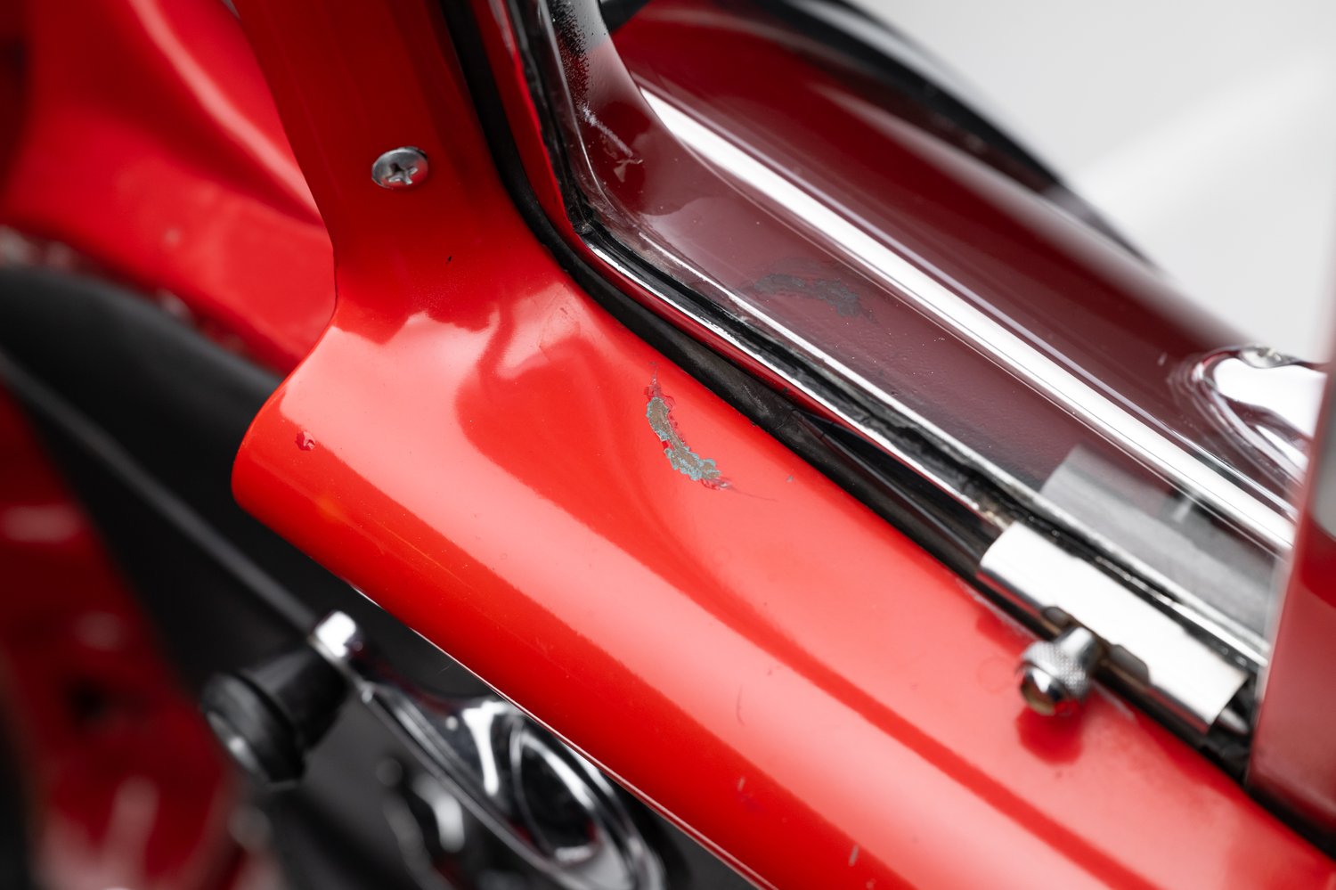 Restomod 1955 Pontiac Chieftain Sells for $35,550 on Bring a Trailer