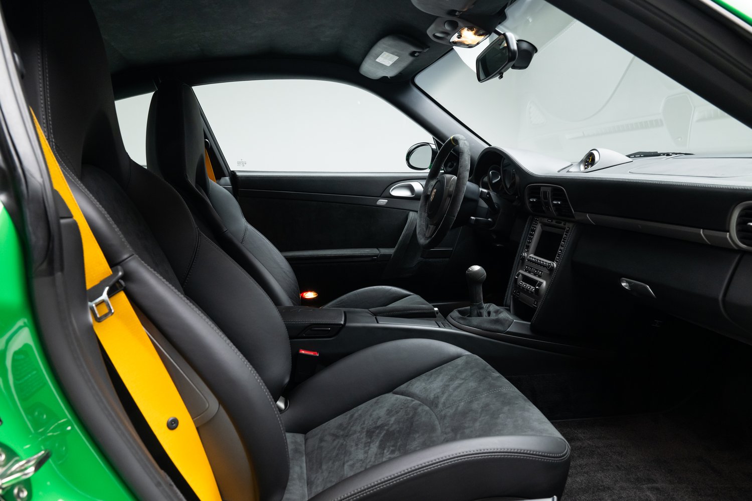 Time Capsule Porsche GT3 RS Achieves Record $498,000 Sale