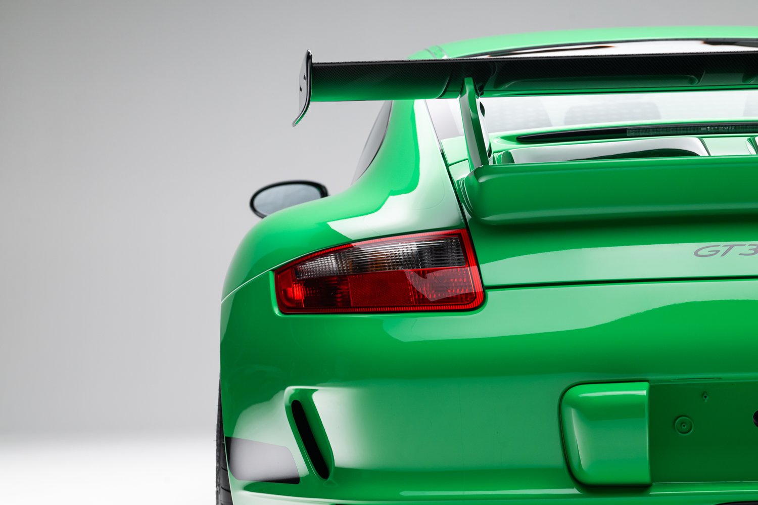 Time Capsule Porsche GT3 RS Achieves Record $498,000 Sale
