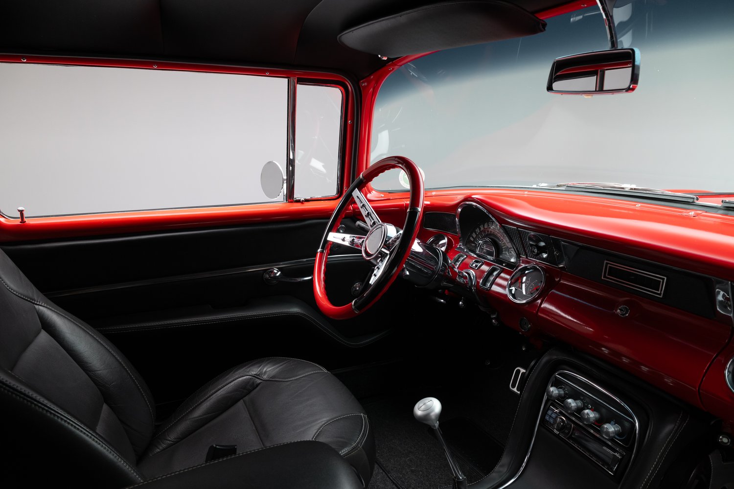 Restomod 1955 Pontiac Chieftain Sells for $35,550 on Bring a Trailer