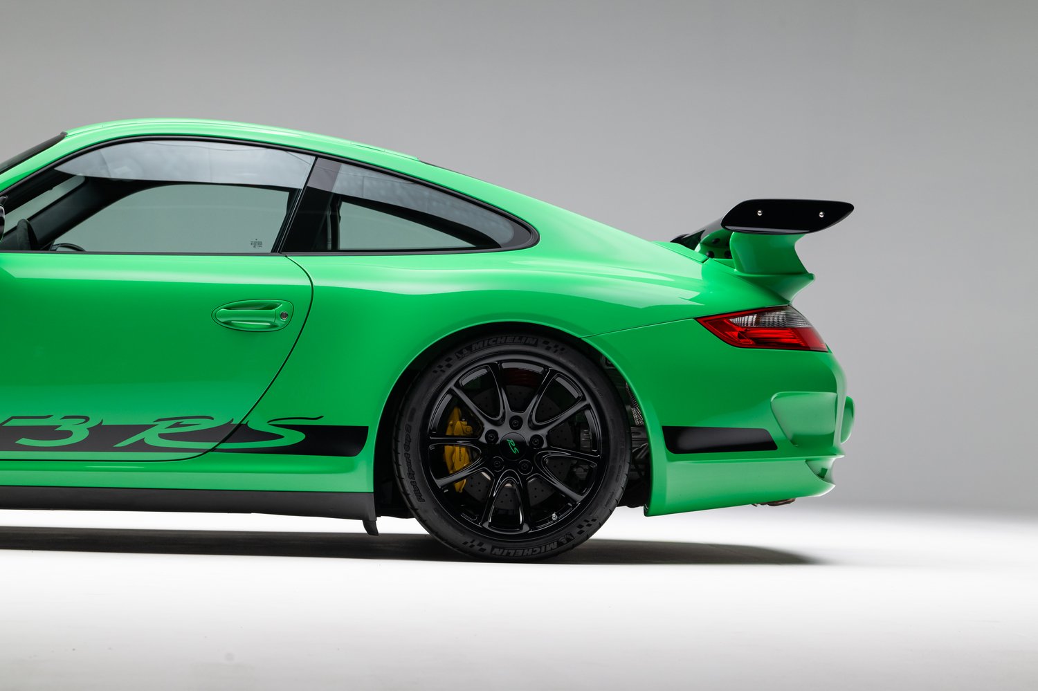 Time Capsule Porsche GT3 RS Achieves Record $498,000 Sale