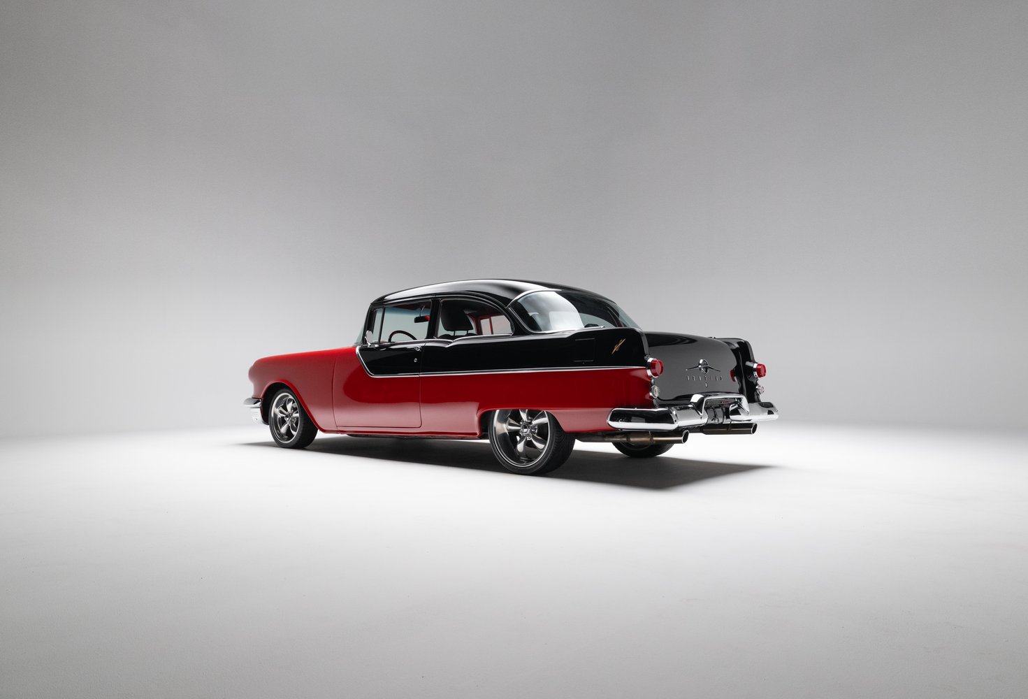 Restomod 1955 Pontiac Chieftain Sells for $35,550 on Bring a Trailer