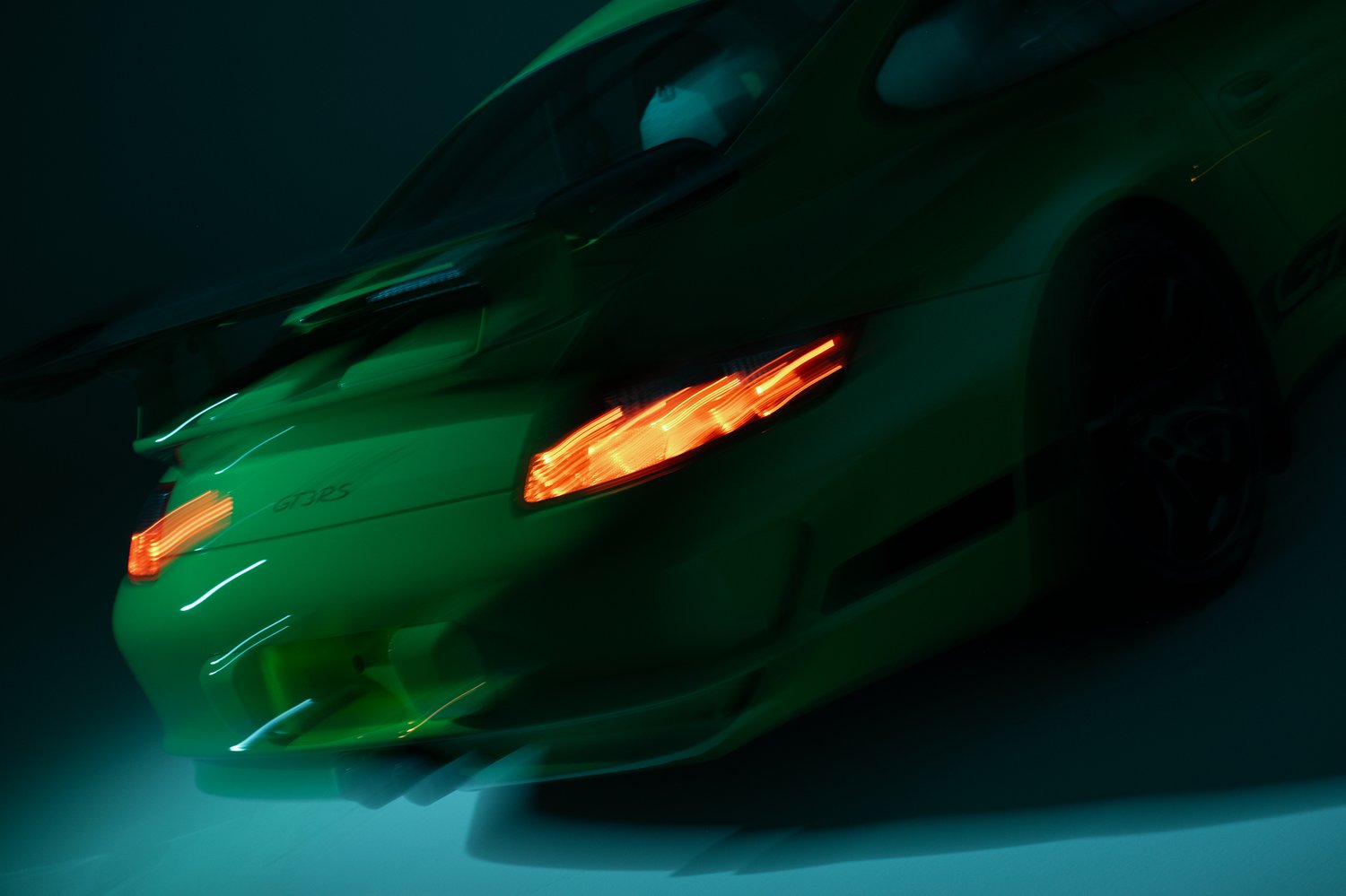 Time Capsule Porsche GT3 RS Achieves Record $498,000 Sale