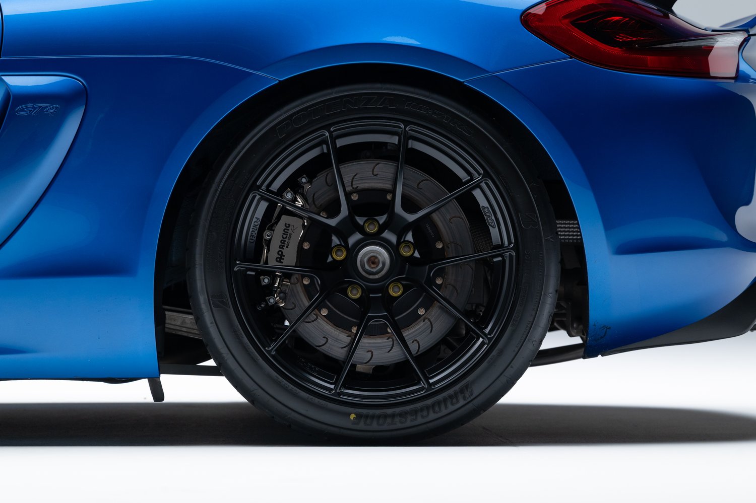 2016 Porsche Cayman GT4