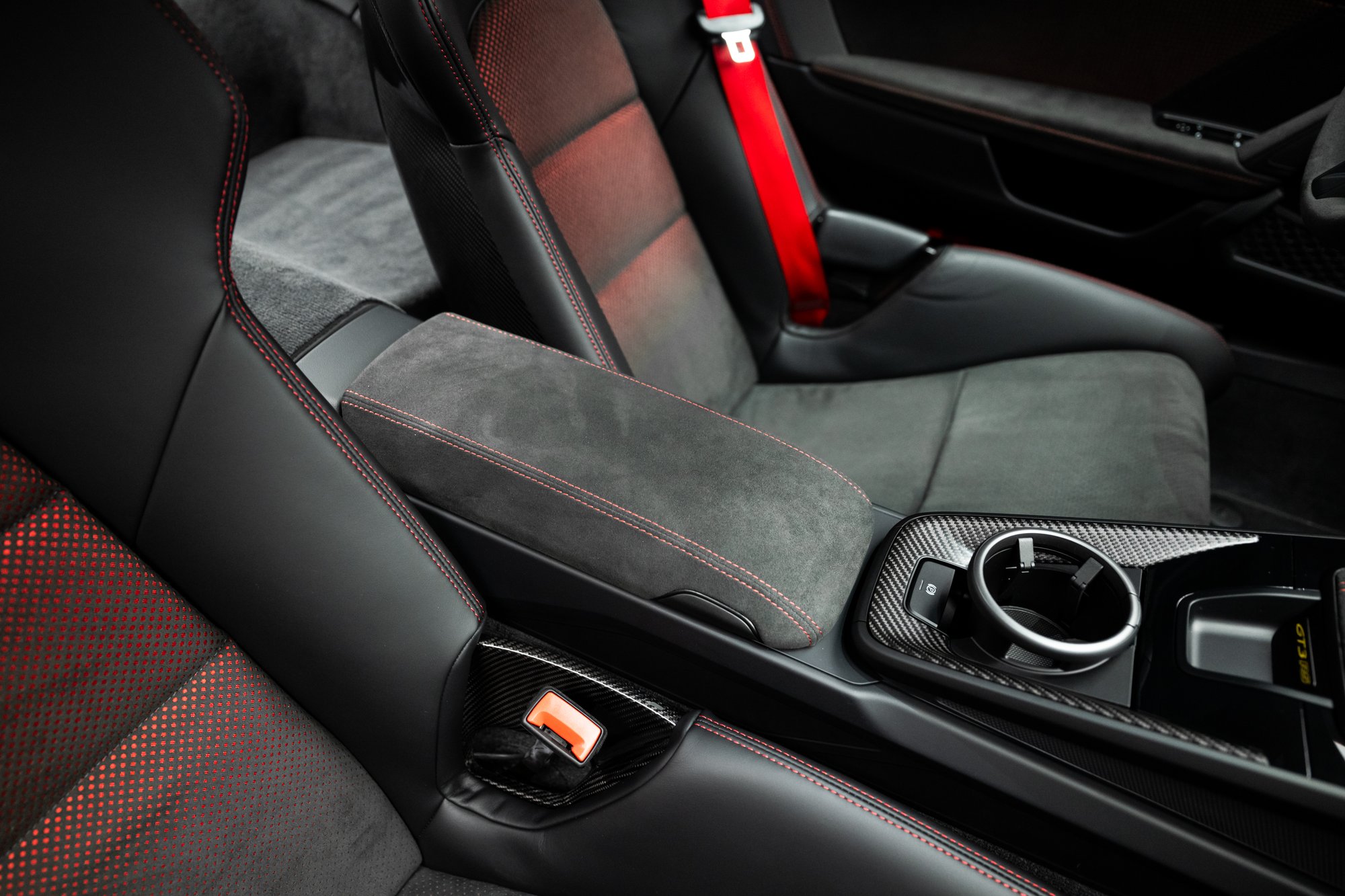 406-Mile 2023 Porsche 911 GT3 RS Sells for $367,786 on Bring a Trailer