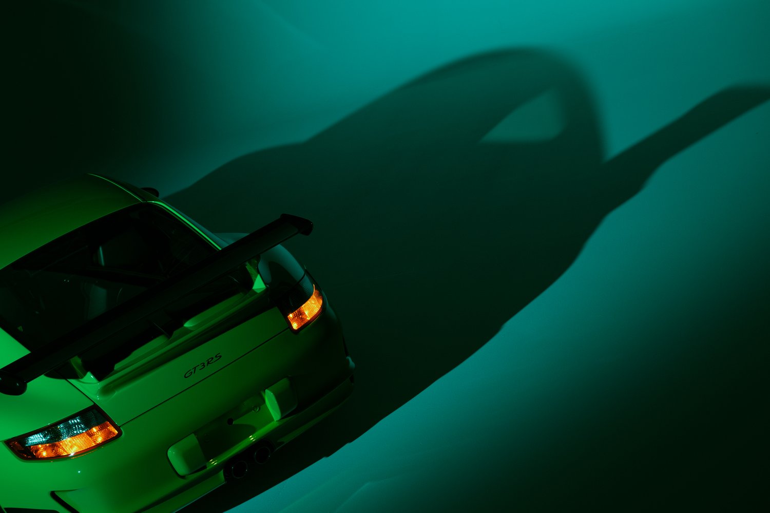 Time Capsule Porsche GT3 RS Achieves Record $498,000 Sale