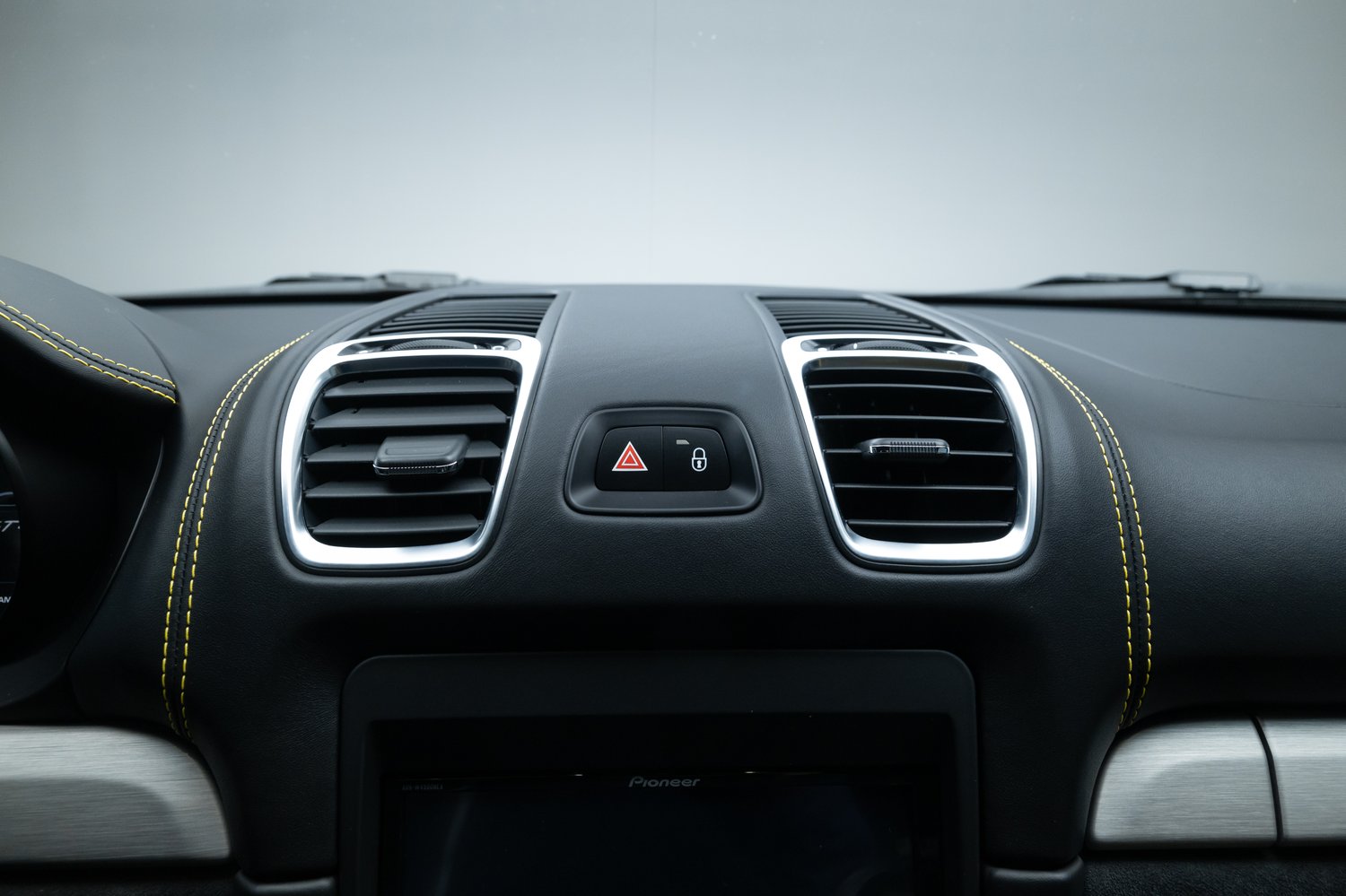 2016 Porsche Cayman GT4