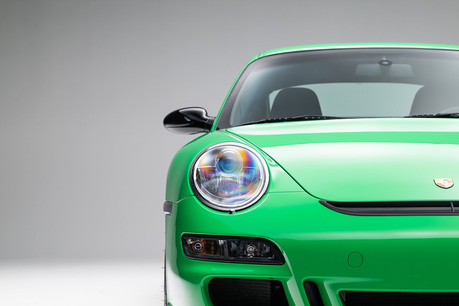 Time Capsule Porsche GT3 RS Achieves Record $498,000 Sale