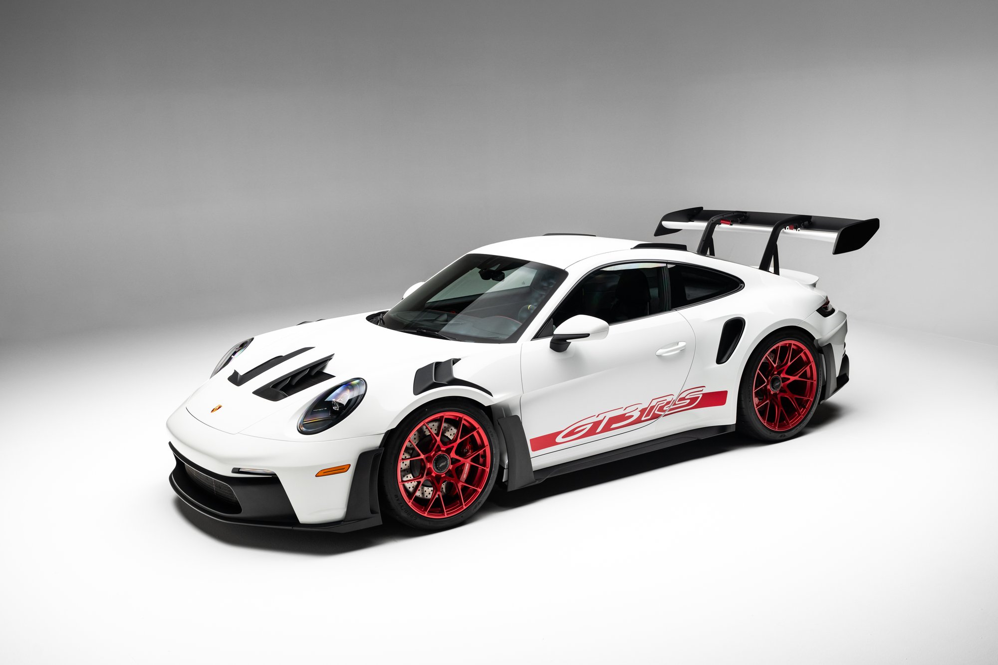 406-Mile 2023 Porsche 911 GT3 RS Sells for $367,786 on Bring a Trailer