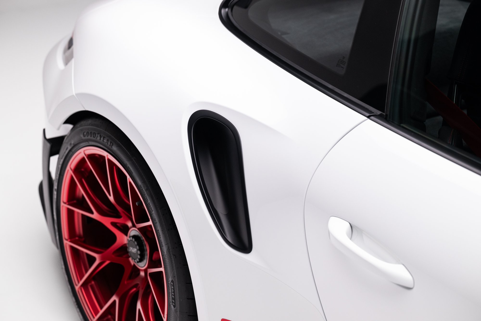 406-Mile 2023 Porsche 911 GT3 RS Sells for $367,786 on Bring a Trailer
