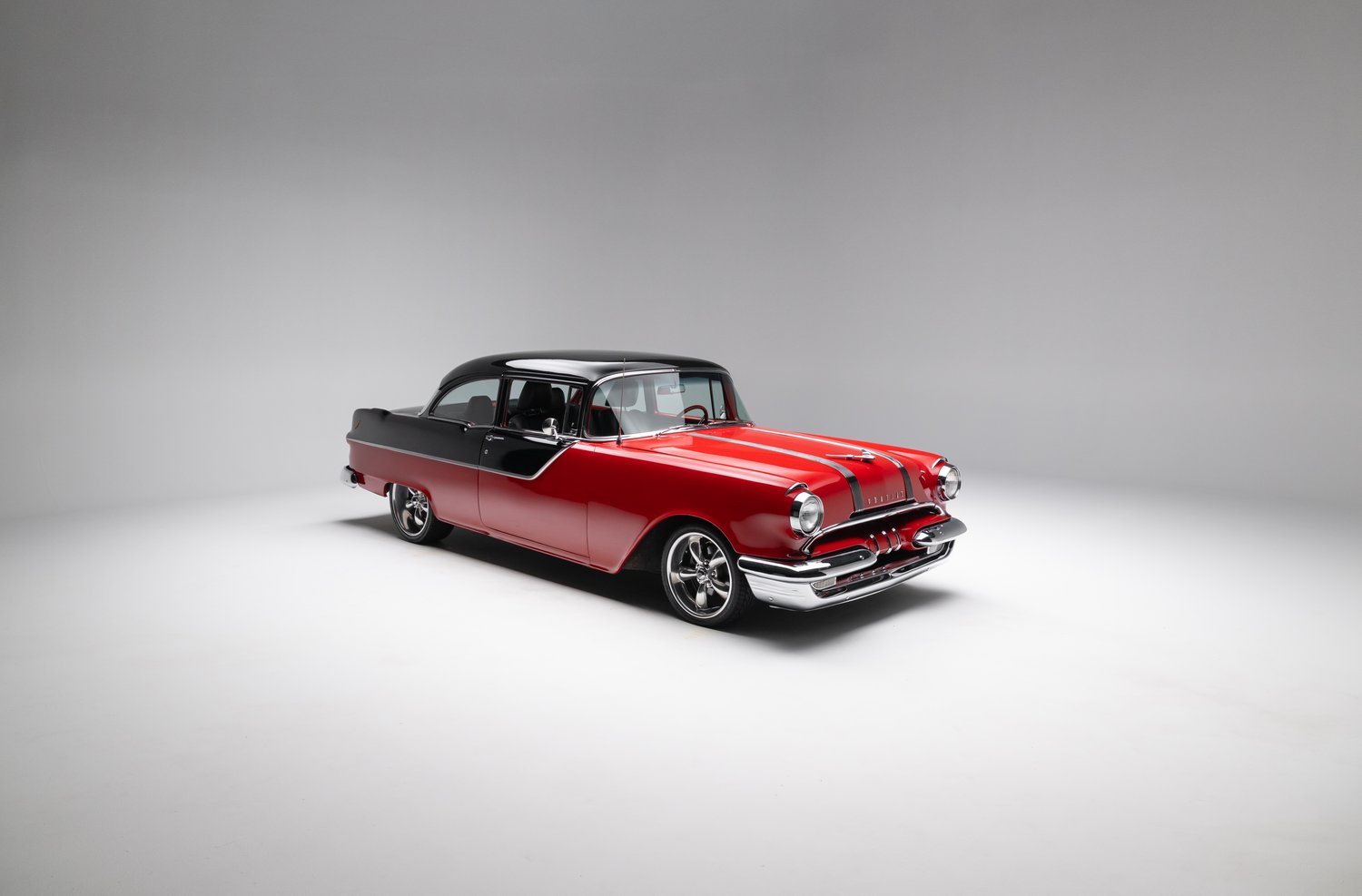 Restomod 1955 Pontiac Chieftain Sells for $35,550 on Bring a Trailer