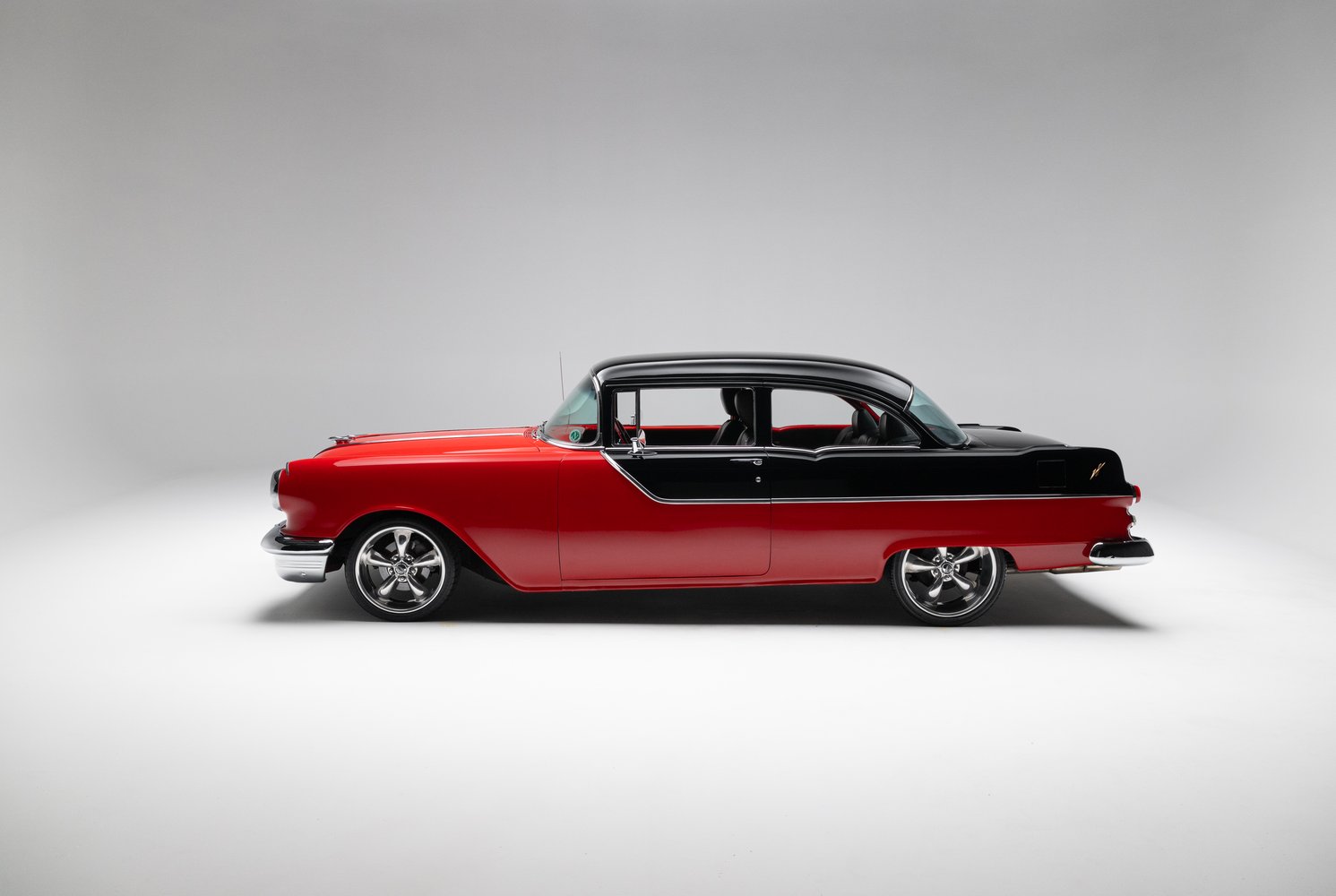 Restomod 1955 Pontiac Chieftain Sells for $35,550 on Bring a Trailer